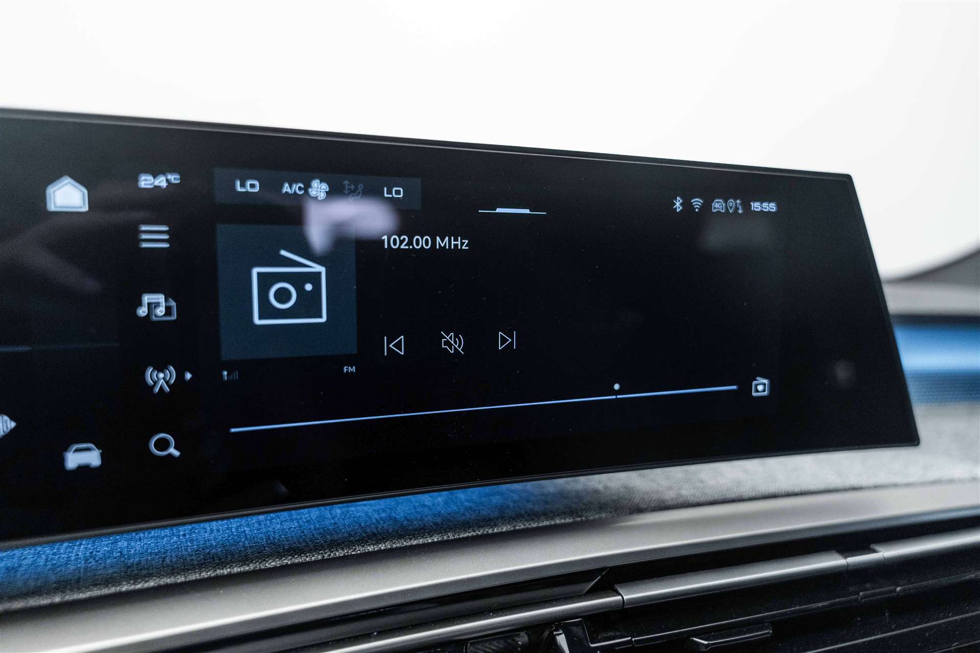 PEUGEOT 5008 145 Hybrid GT 7-Plätzer e-DCS-Automat-image-19