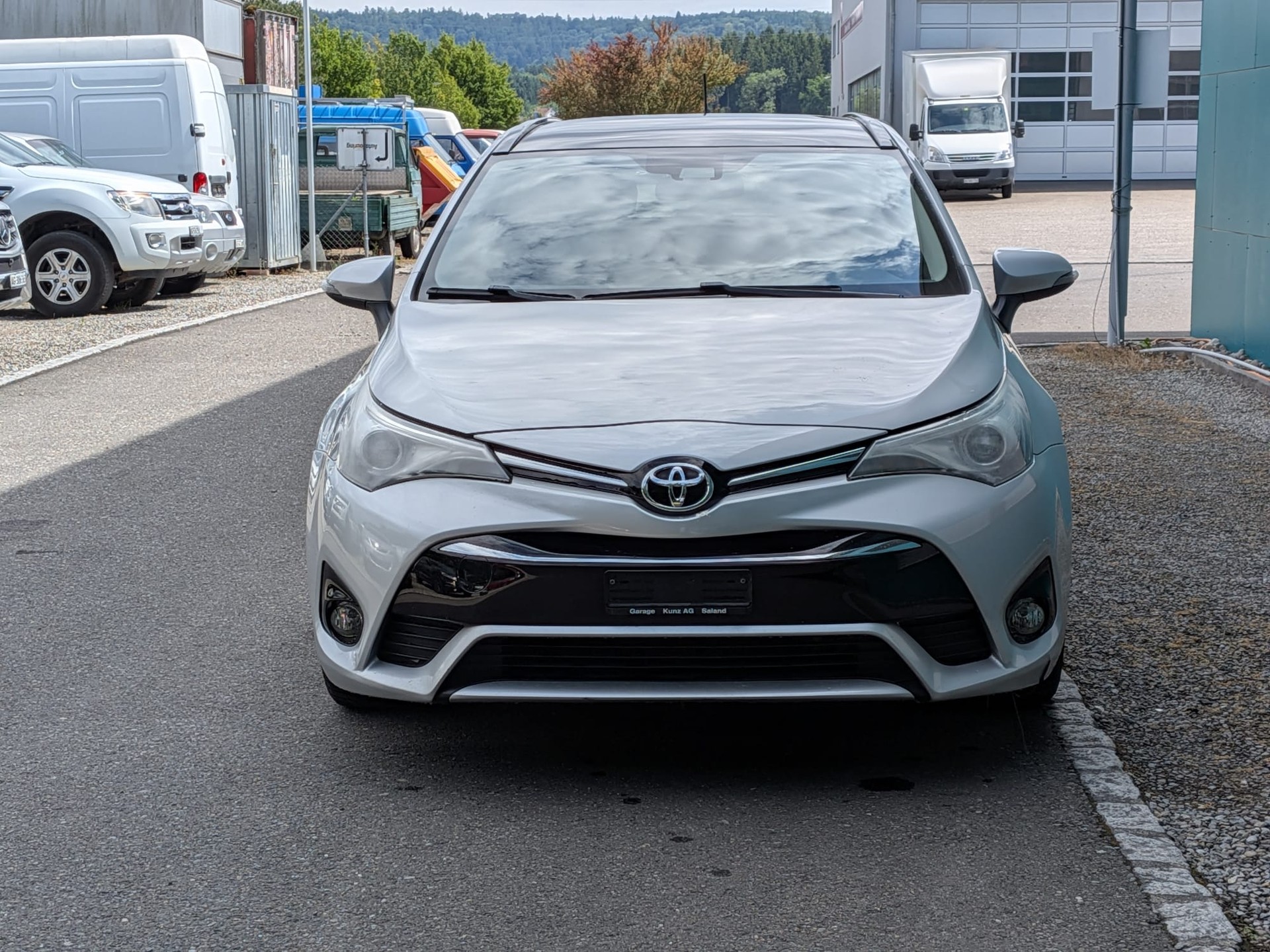 TOYOTA Avensis Touring Sports 2.0 D-4D Sol Premium-image-1