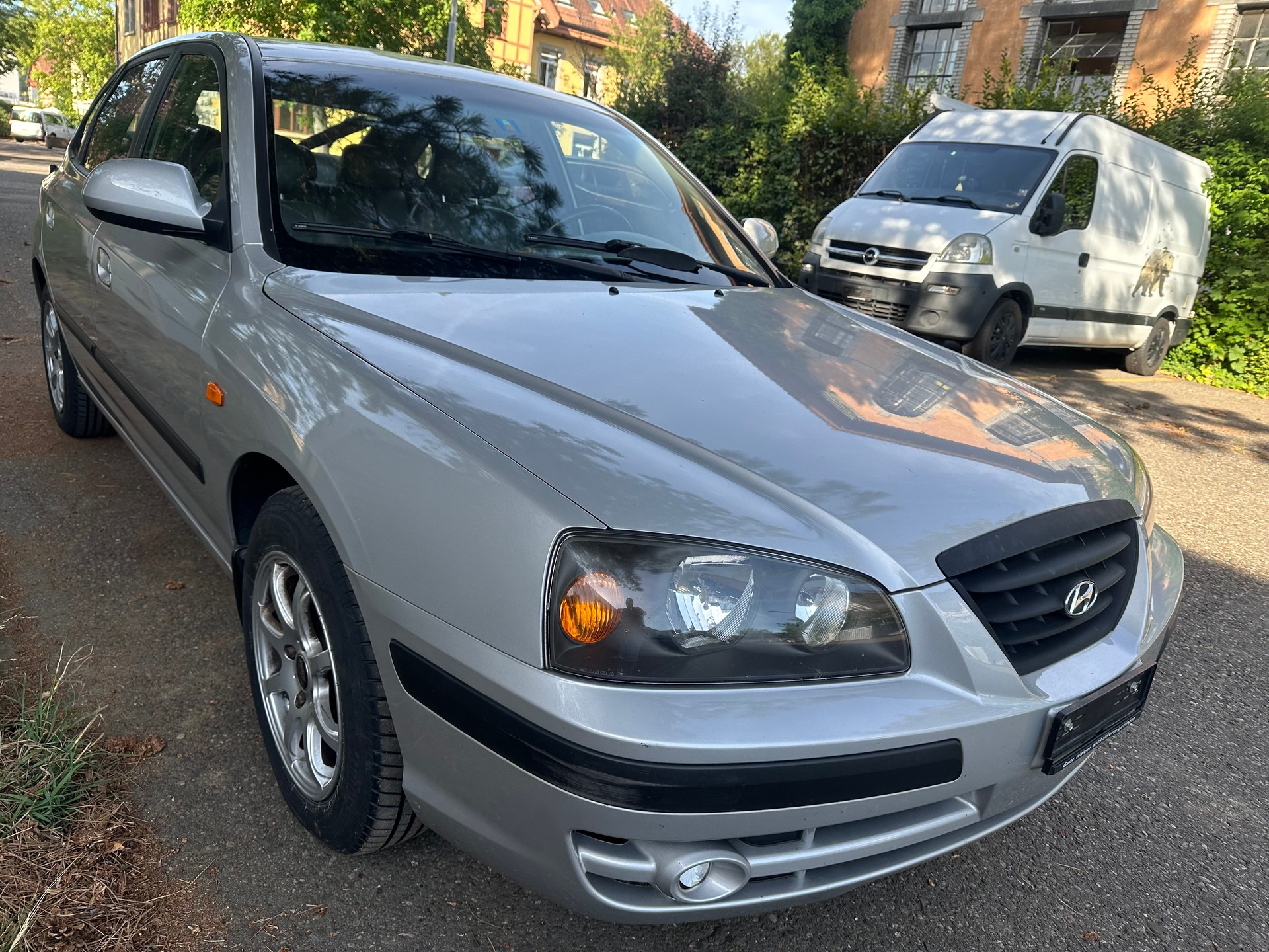 HYUNDAI Elantra 2.0 16V Swiss Edition