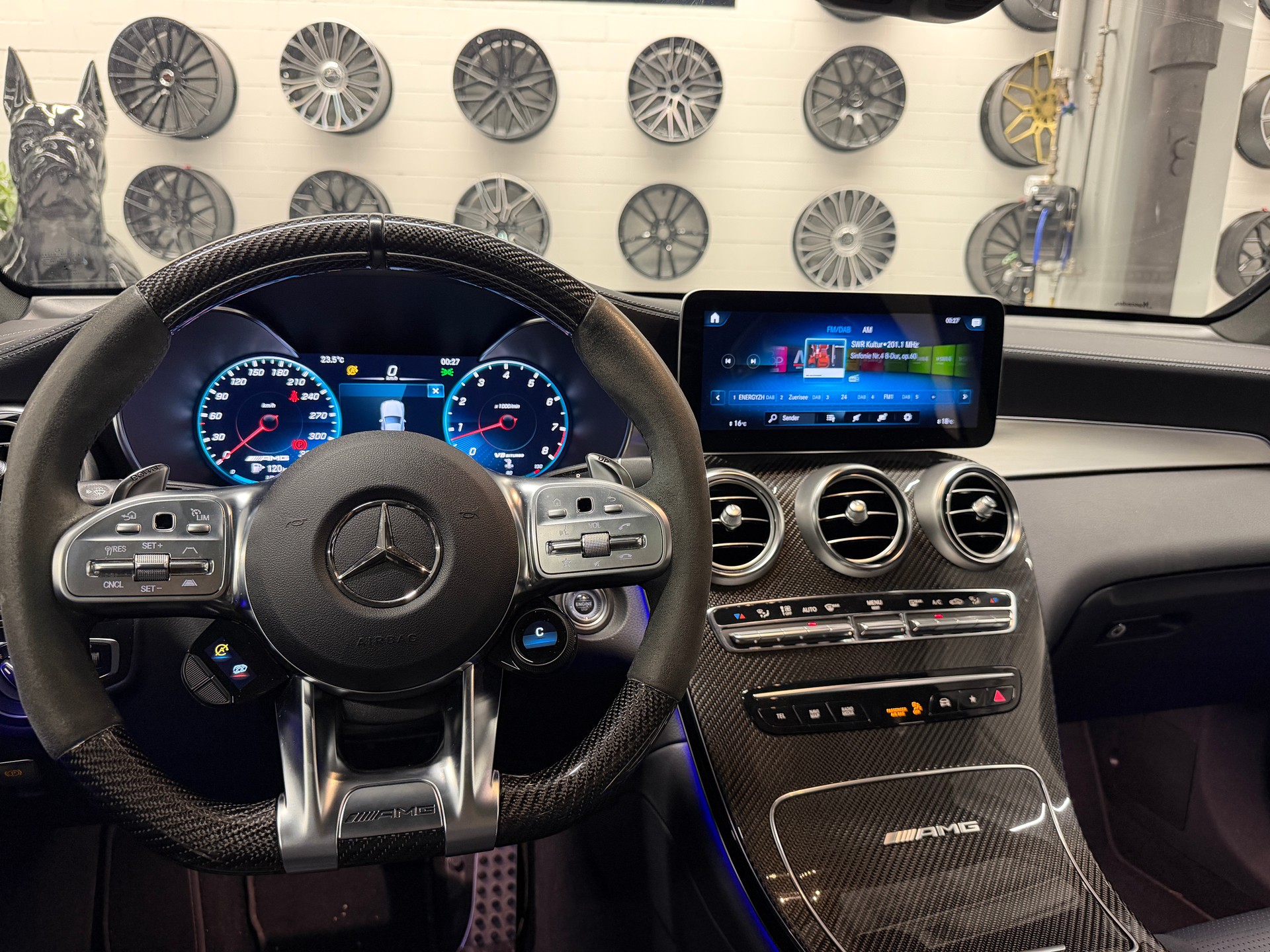 MERCEDES-BENZ GLC 63 S AMG 4m+ *CH-Auto*Gratis Service*Garantie*Top Ausstattung*AMG Performance Sitze High End*-image-16
