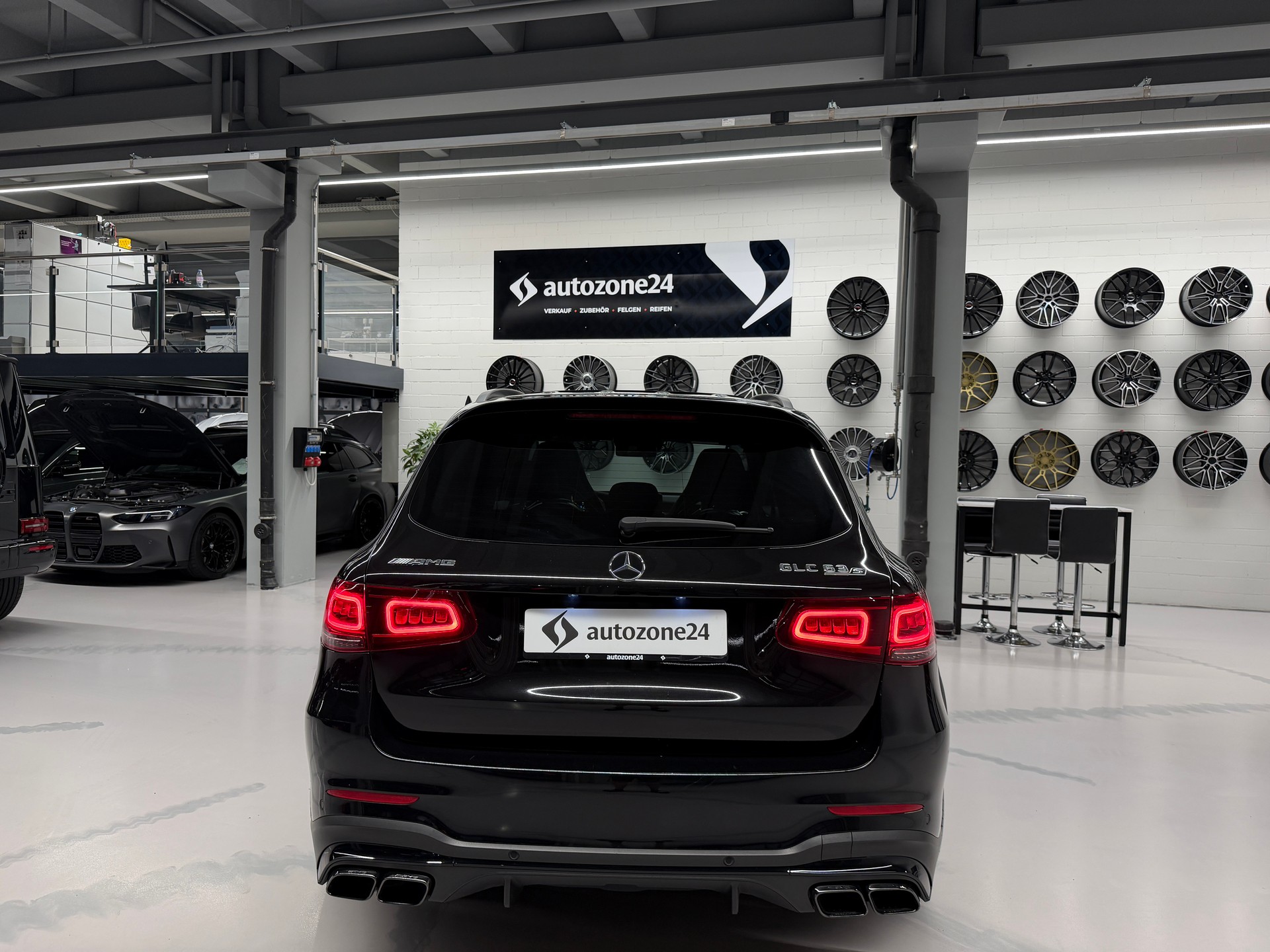 MERCEDES-BENZ GLC 63 S AMG 4m+ *CH-Auto*Gratis Service*Garantie*Top Ausstattung*AMG Performance Sitze High End*-image-6