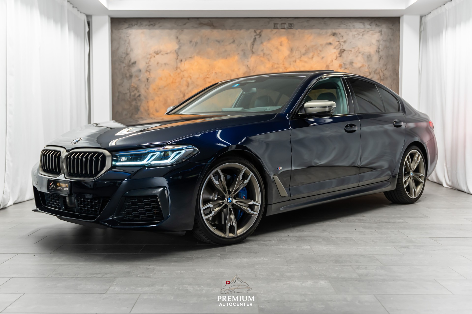 BMW M550i xDrive Steptronic *Panorama*Head-Up*H&K Sound*360°*
