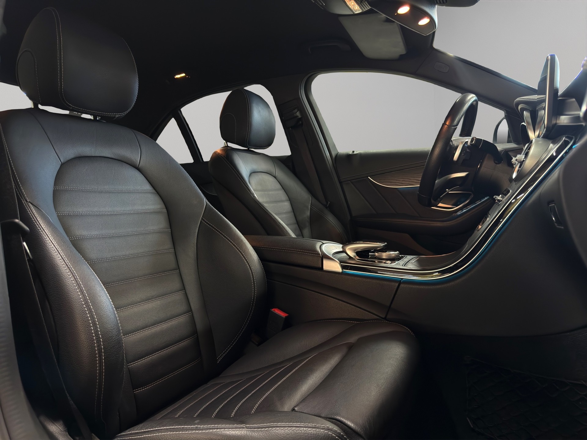 MERCEDES-BENZ C 43 AMG 4Matic 9G-Tronic-image-13