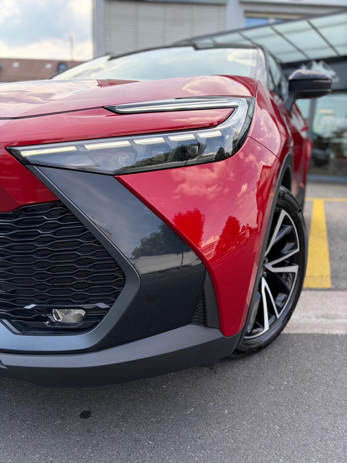 TOYOTA C-HR 2.0 HSD CVT Style 2WD-image-4