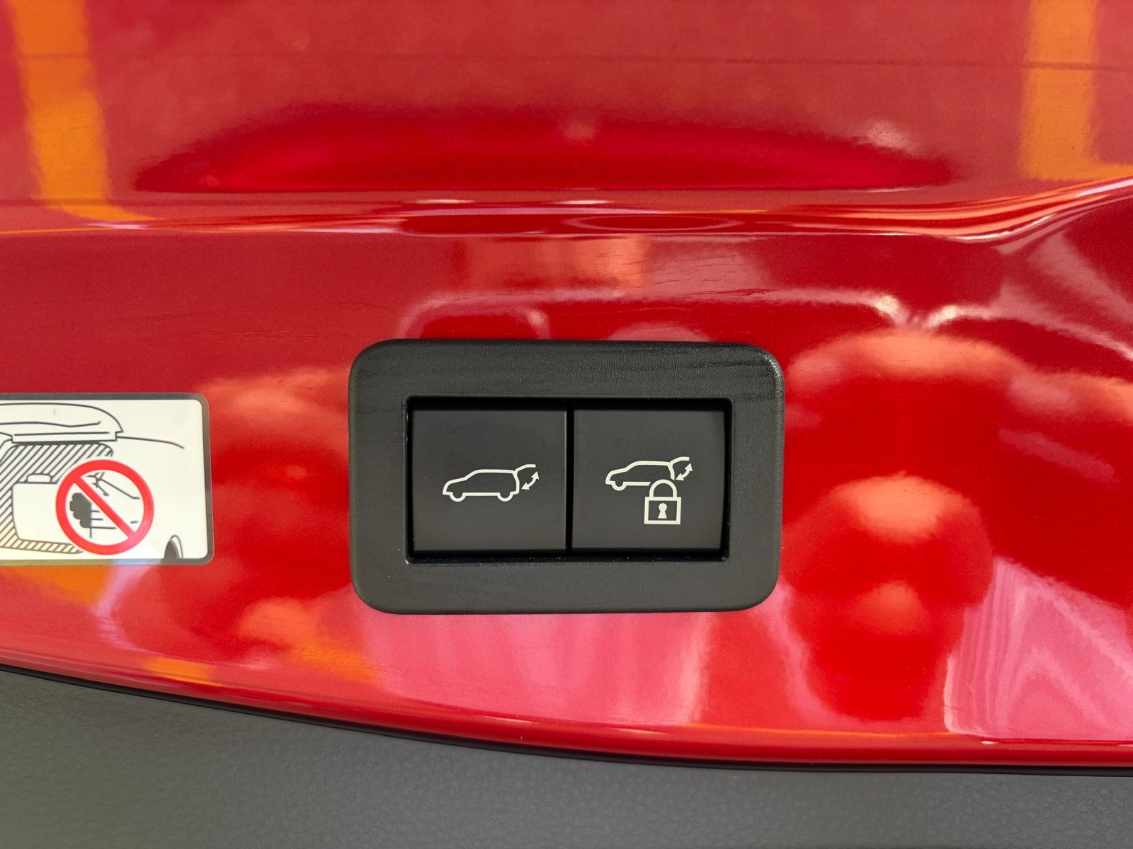 TOYOTA C-HR 2.0 HSD CVT Style 2WD-image-18