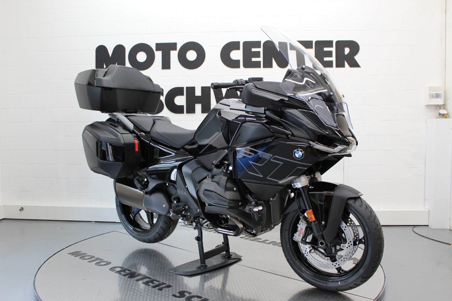 BMW R 1300 RT-image-1