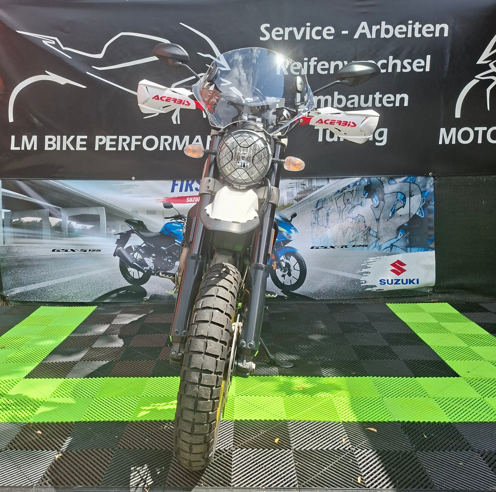 DUCATI Scrambler 800 Desert Sled-showroom-element-2