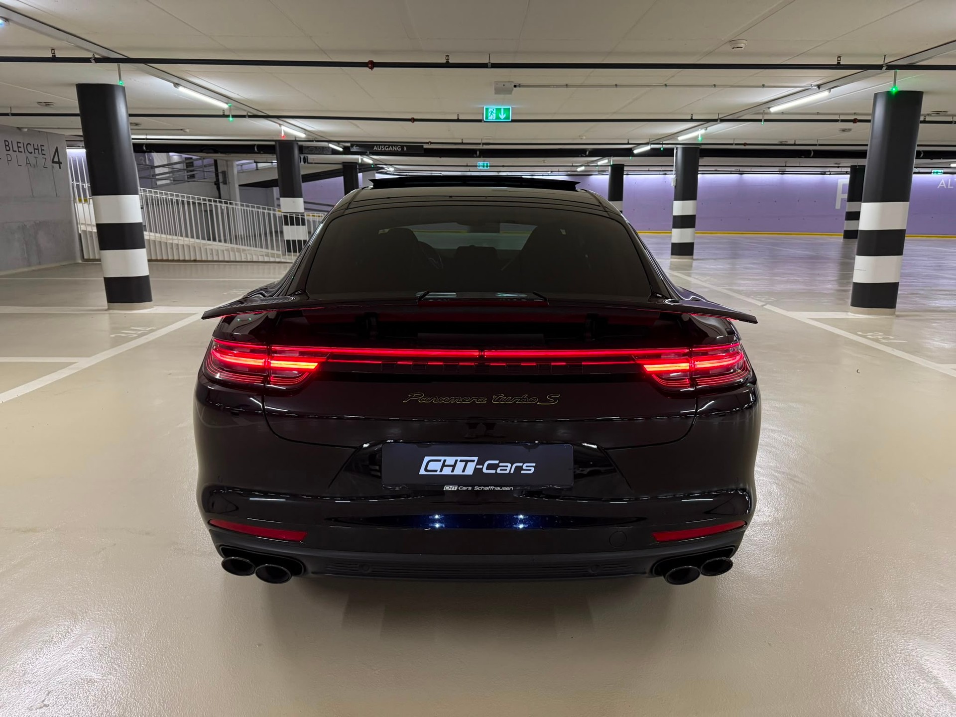 PORSCHE Panamera Turbo S E-Hybrid PDK-showroom-element-3