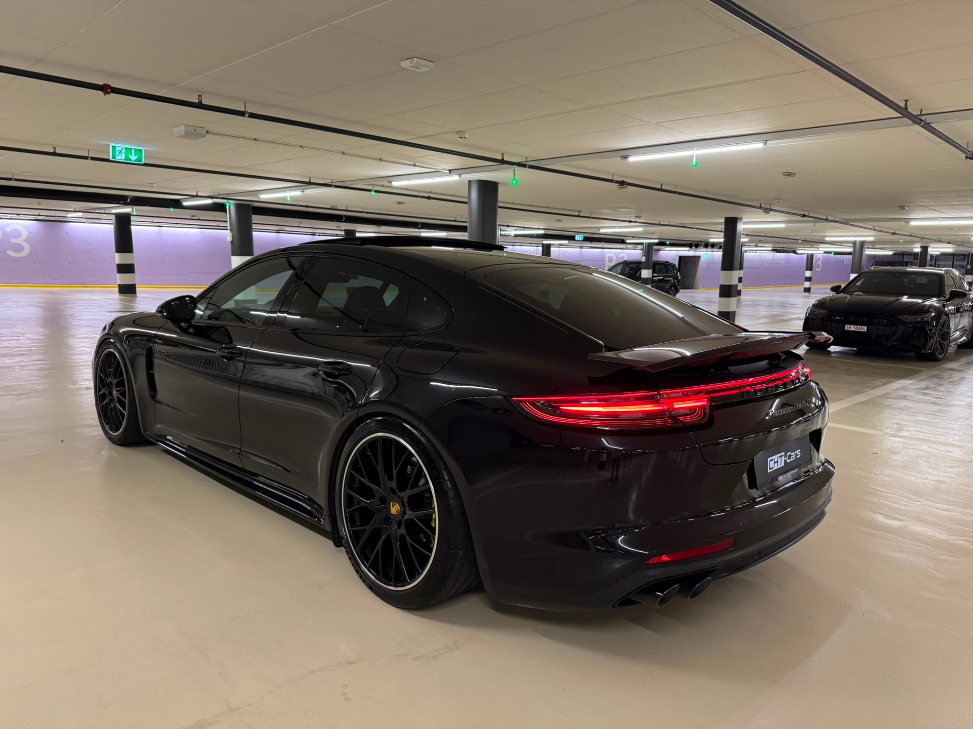 PORSCHE Panamera Turbo S E-Hybrid PDK-showroom-element-2