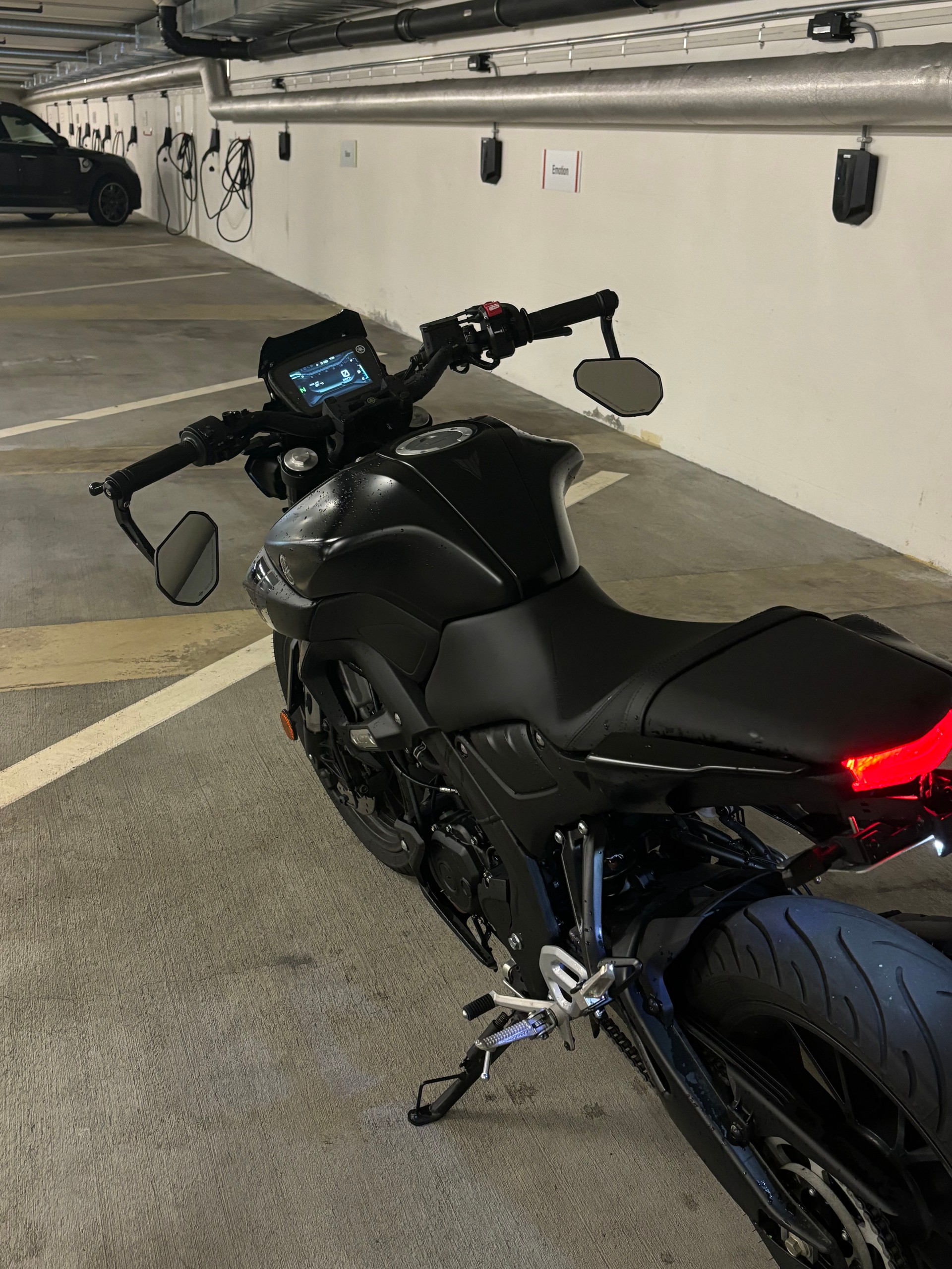 YAMAHA MT-125 ABS-image-2