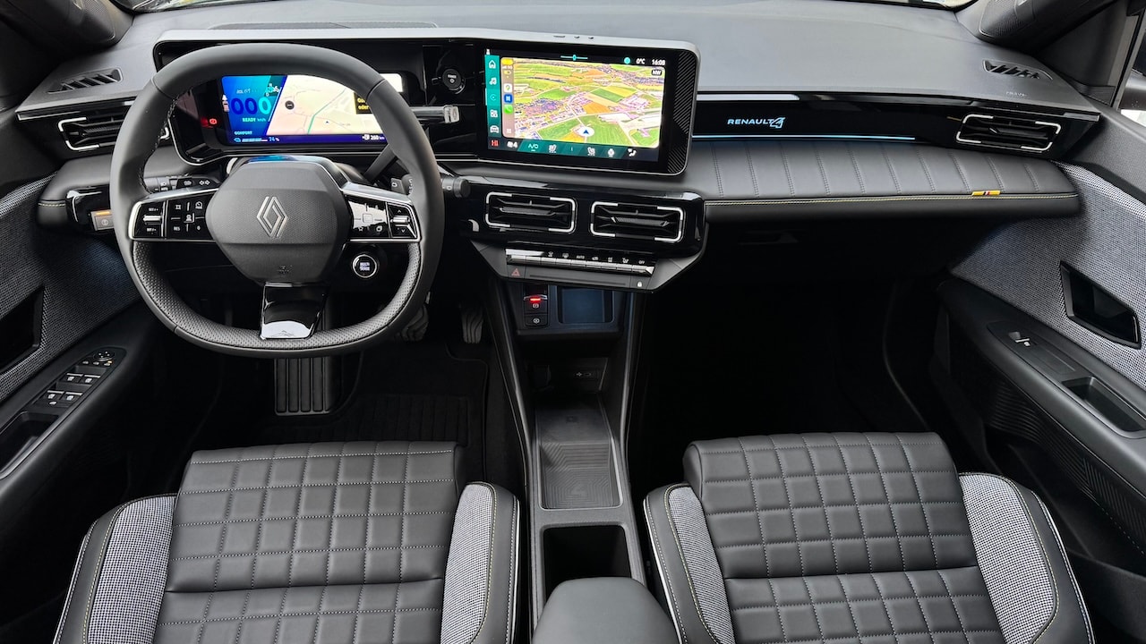 RENAULT R4 E-Tech Comfort Range 52 kWh Iconic * Vollausstattung * Toutes Options *-image-17