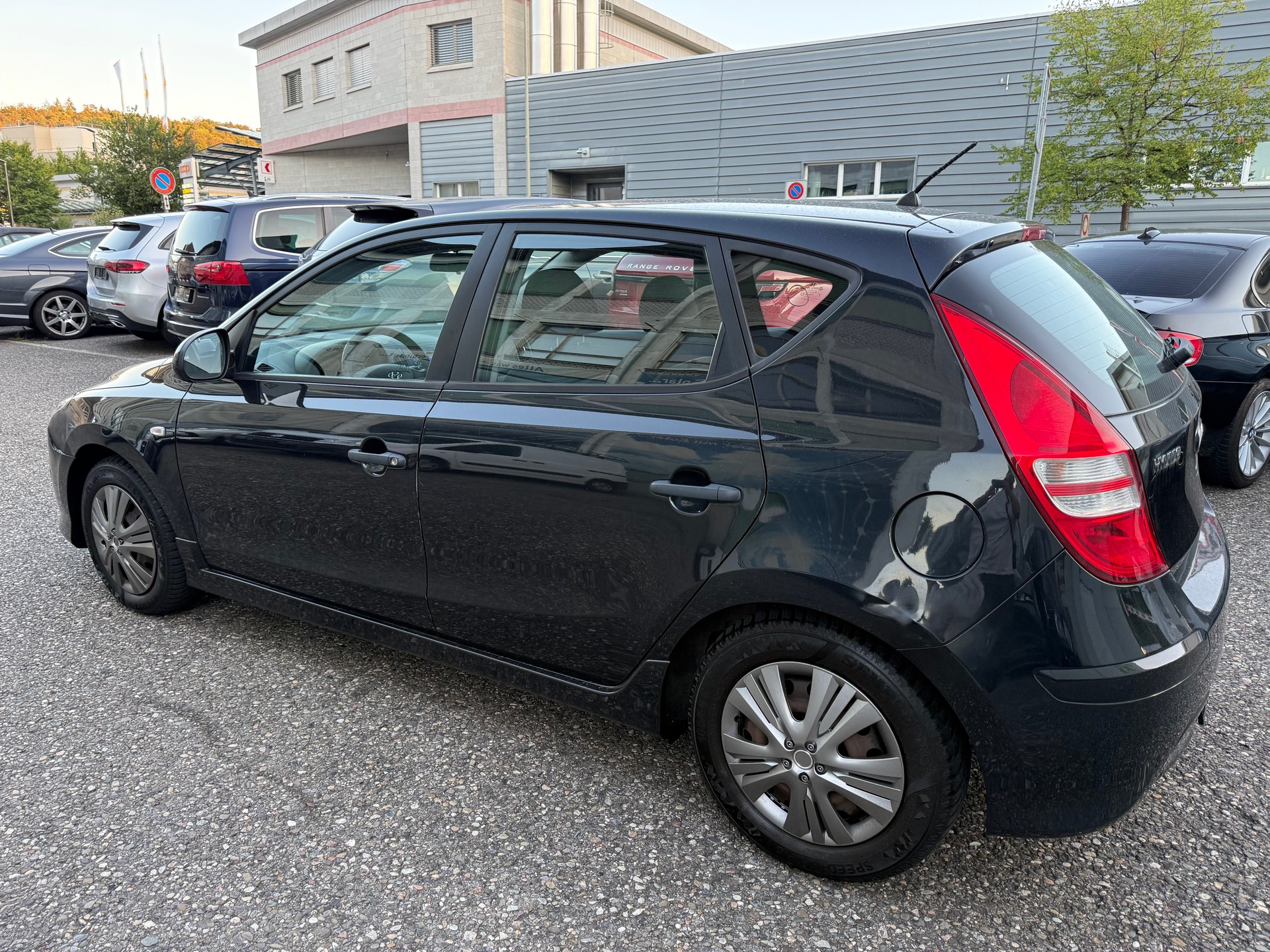 HYUNDAI i30 1.6 Style Automatic-image-4