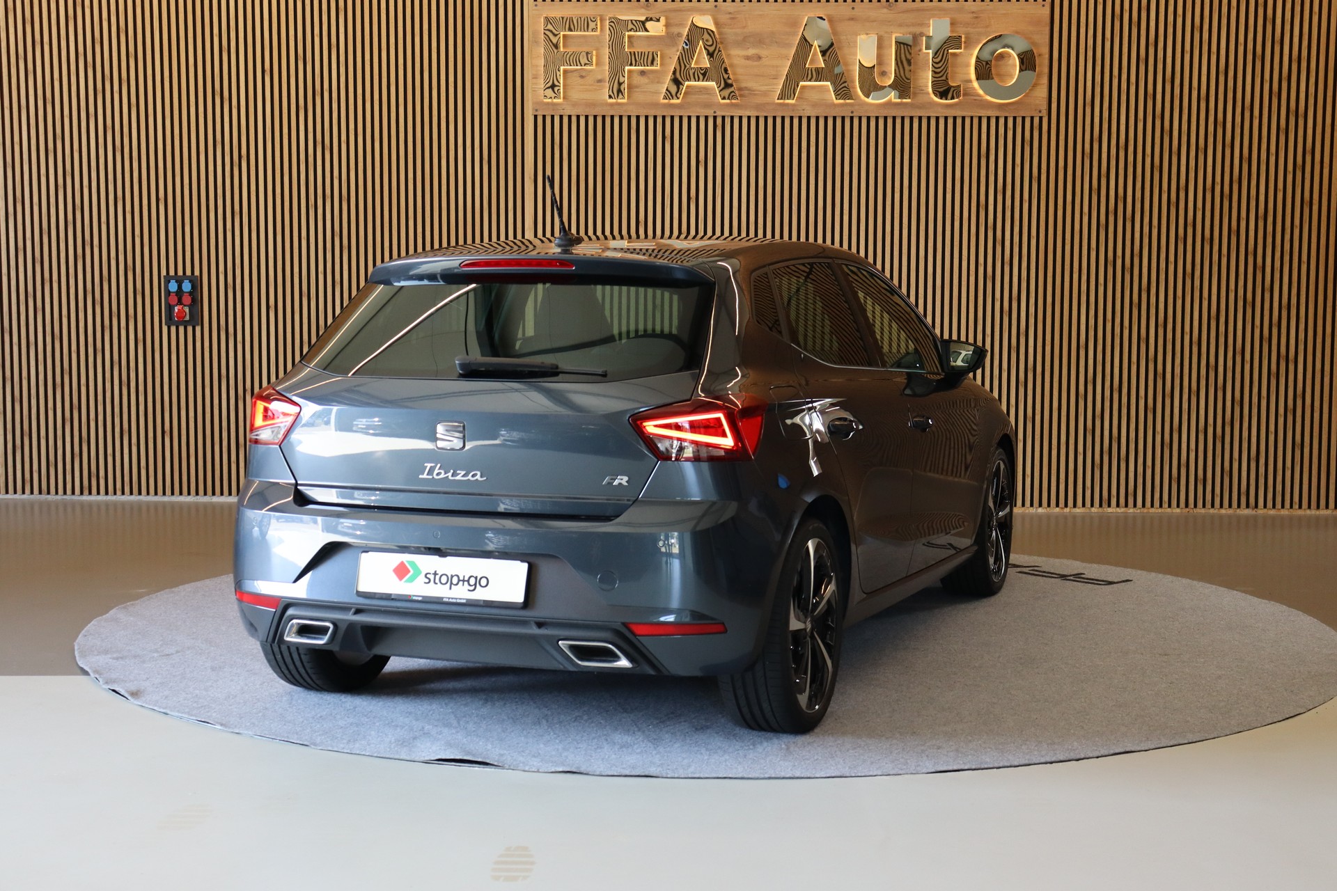 SEAT Ibiza 1.0 TSI 110 FR DSG-image-6