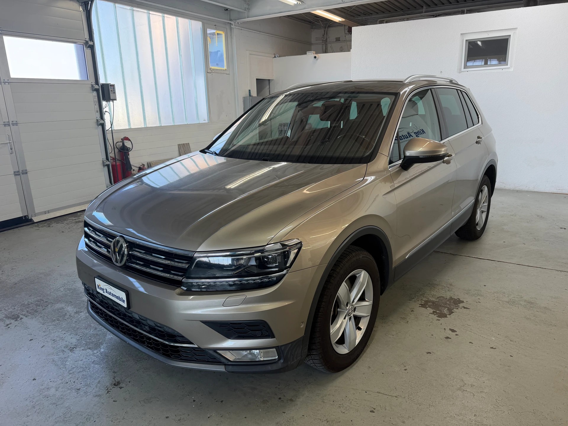 VW Tiguan 2.0TSI Highline 4Motion DSG | Ab MFK 05.2025 | RF-Kamera | Active Info Display-showroom-element-1