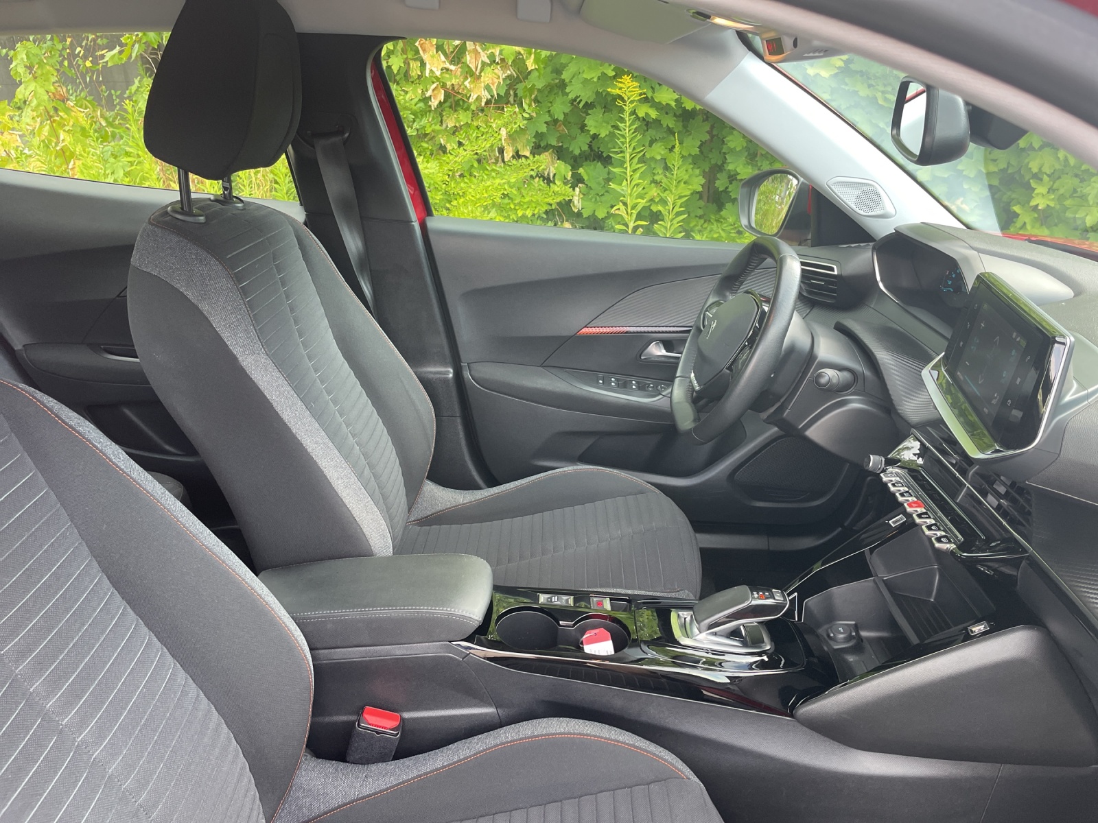PEUGEOT 2008 e Active Pack-image-10