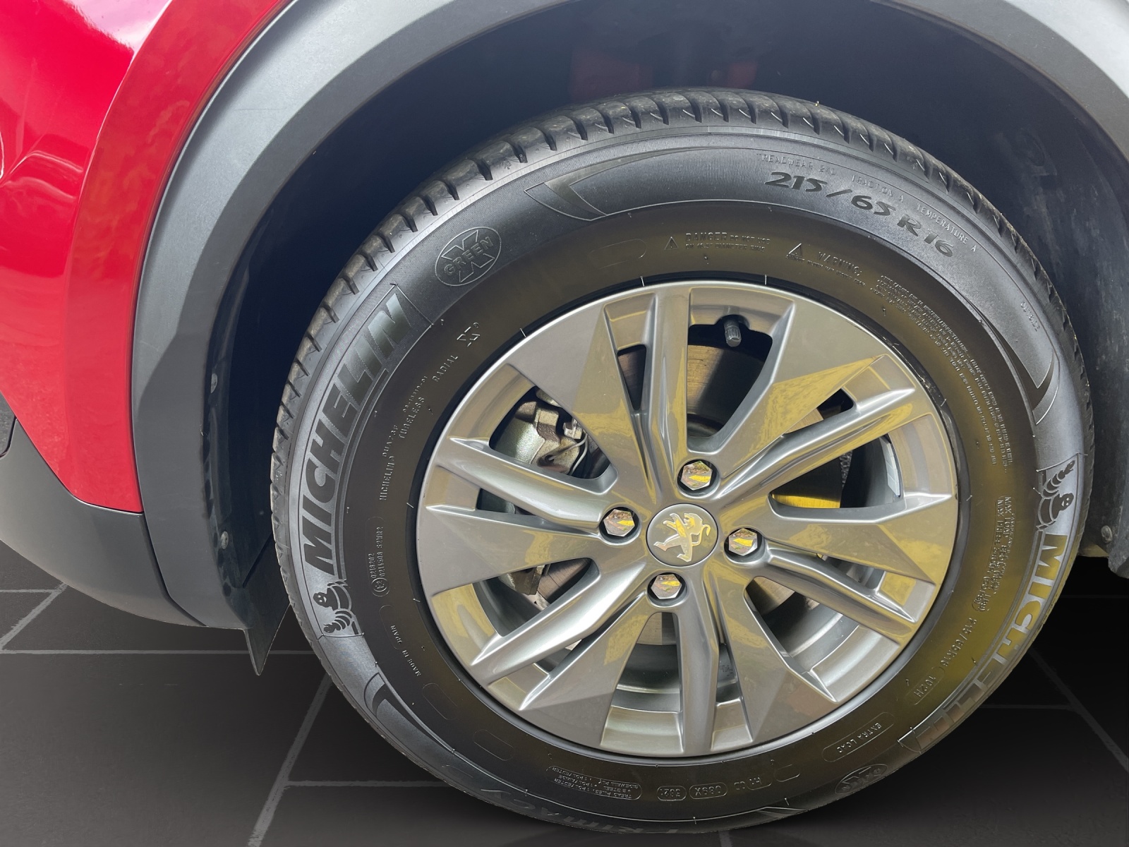 PEUGEOT 2008 e Active Pack-image-9
