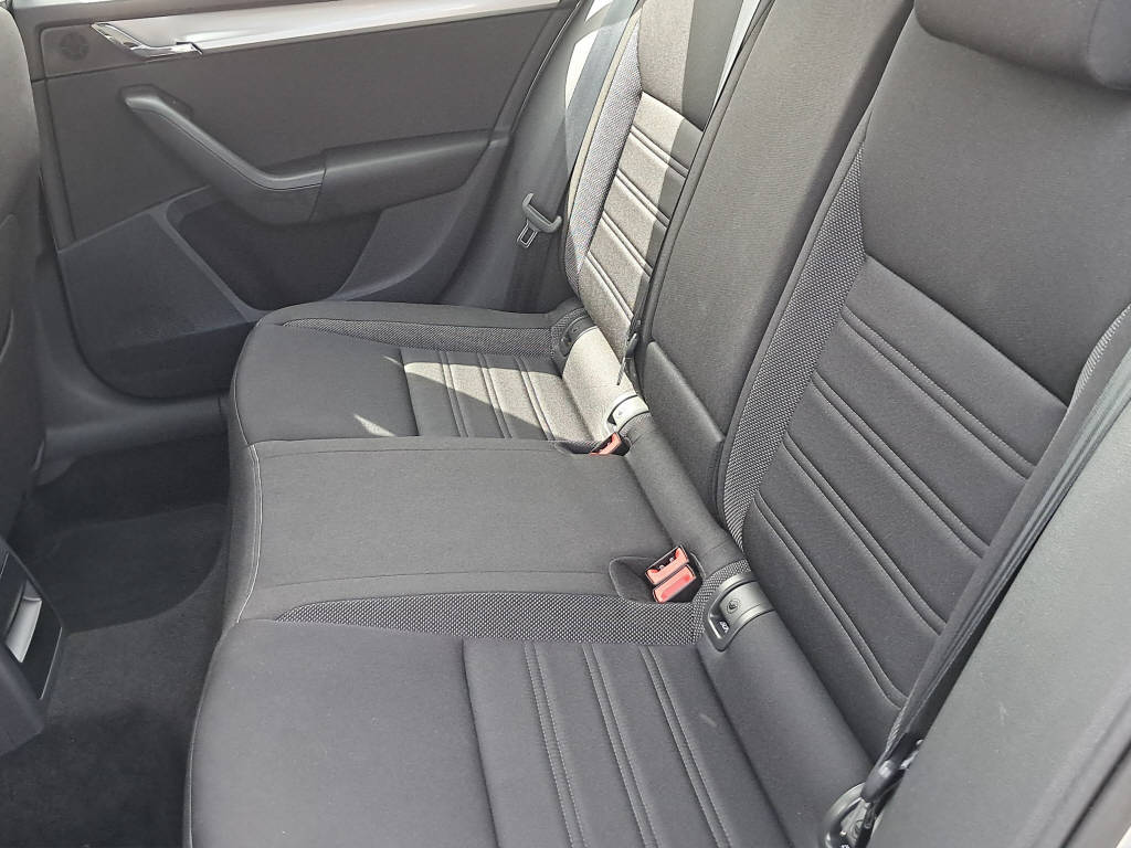 SKODA Octavia Combi 1.5 TGI G-TEC Ambition DSG-image-9