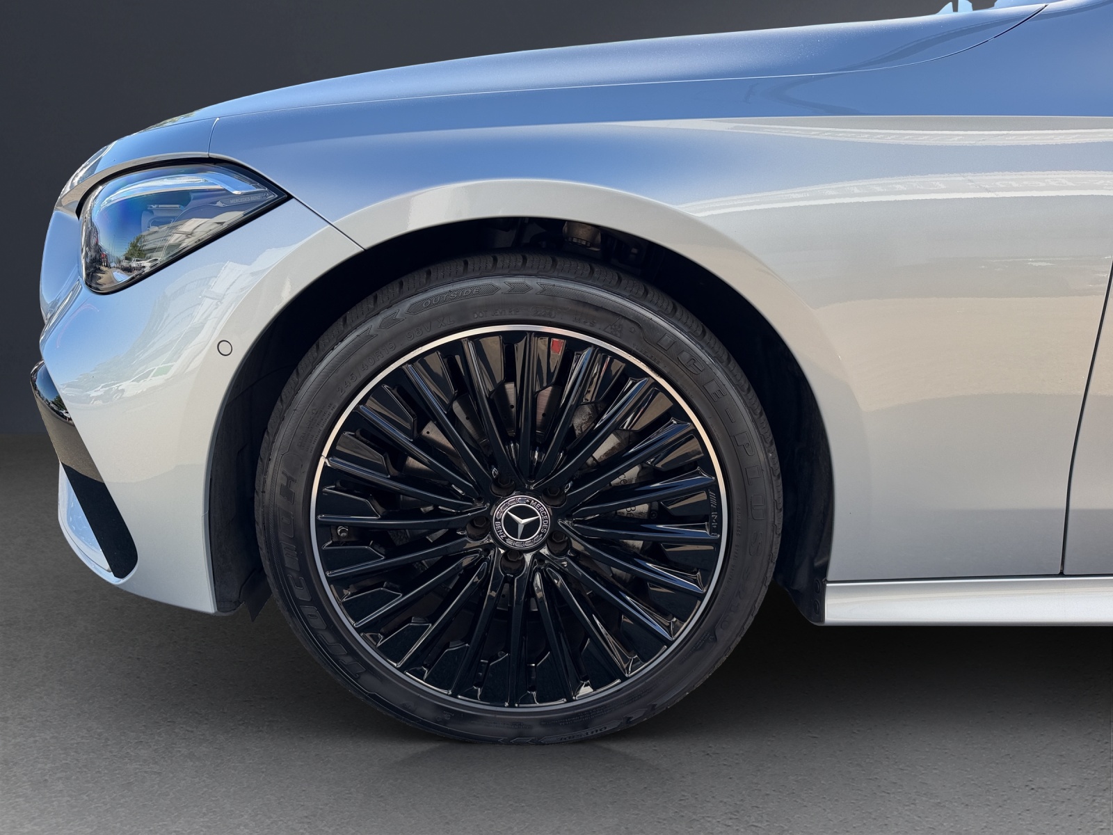 MERCEDES-BENZ CLE 200 Coupé 4Matic 9G-Tronic-image-9