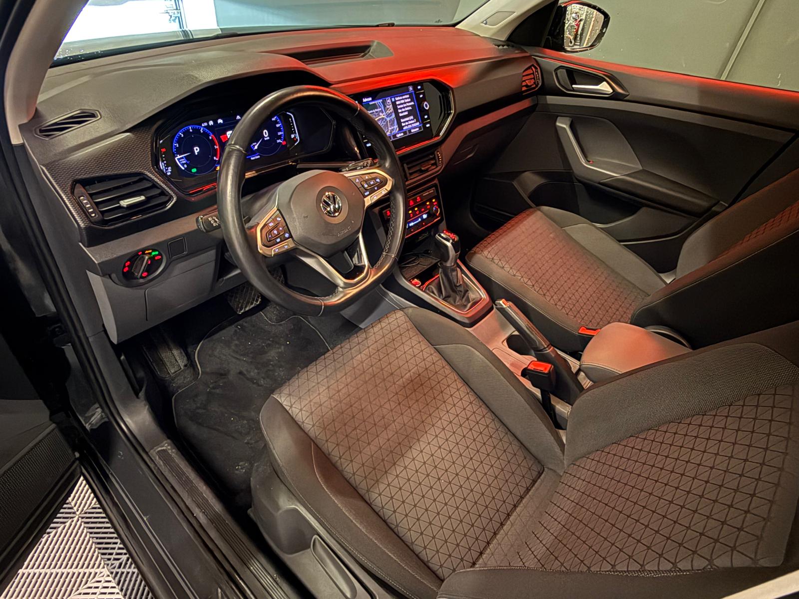VW T-Cross 1.0 TSI Life DSG-showroom-element-1