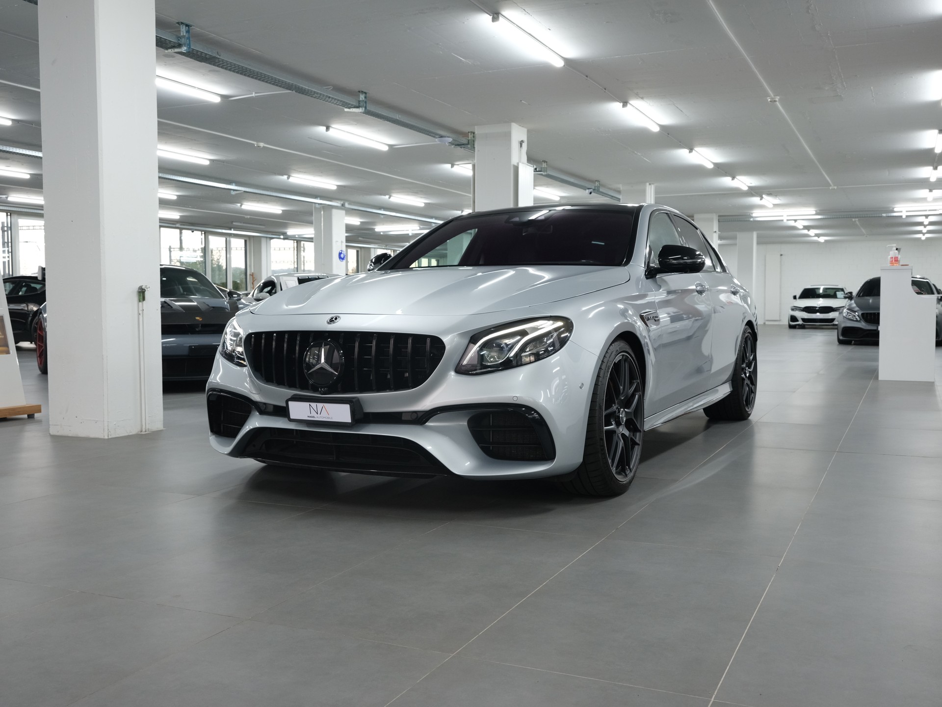 MERCEDES-BENZ E 63 AMG S 4Matic Speedshift MCT *AMG Performance* *Burmester* *Panorama*-image-8