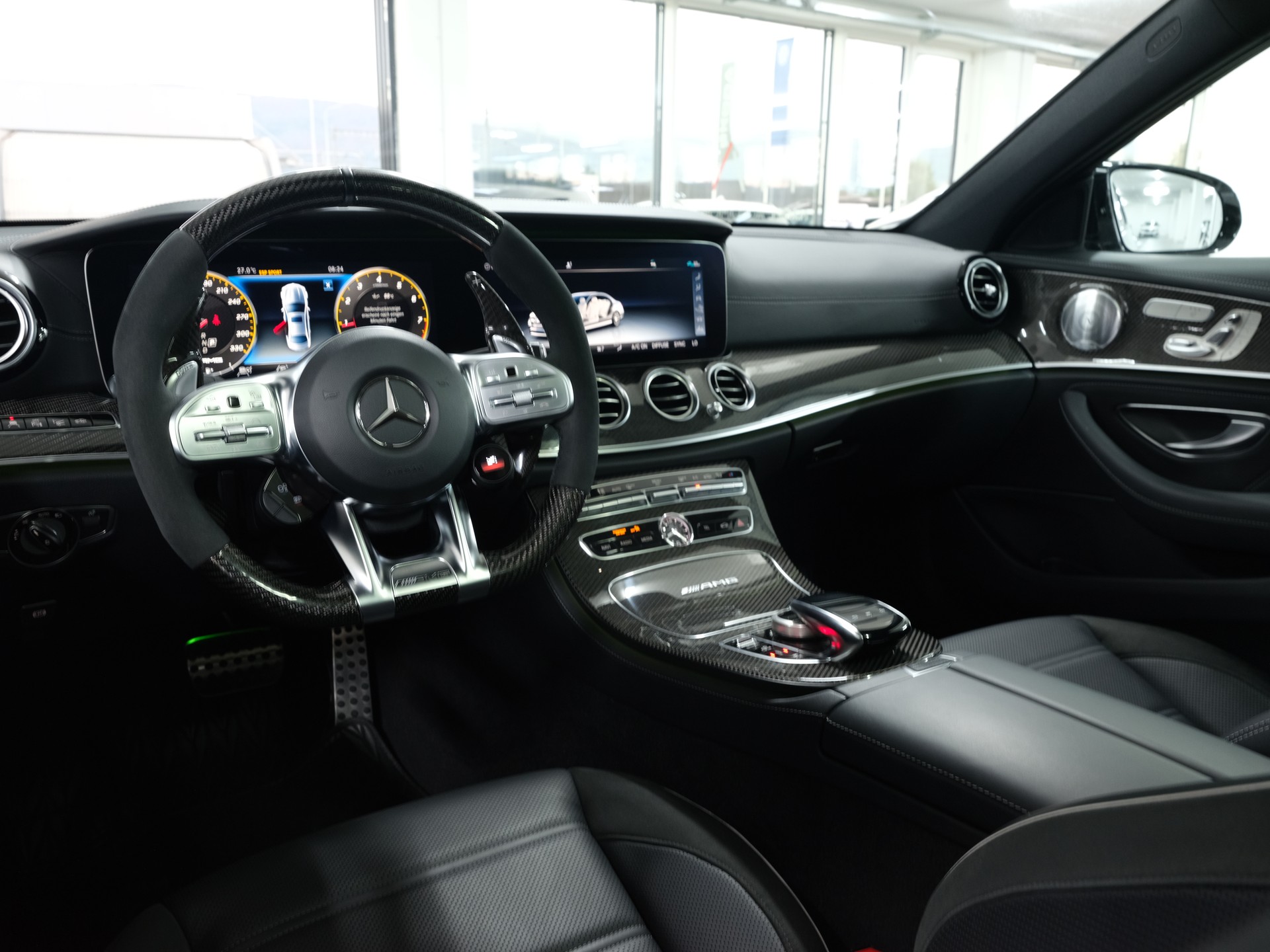 MERCEDES-BENZ E 63 AMG S 4Matic Speedshift MCT *AMG Performance* *Burmester* *Panorama*-image-28