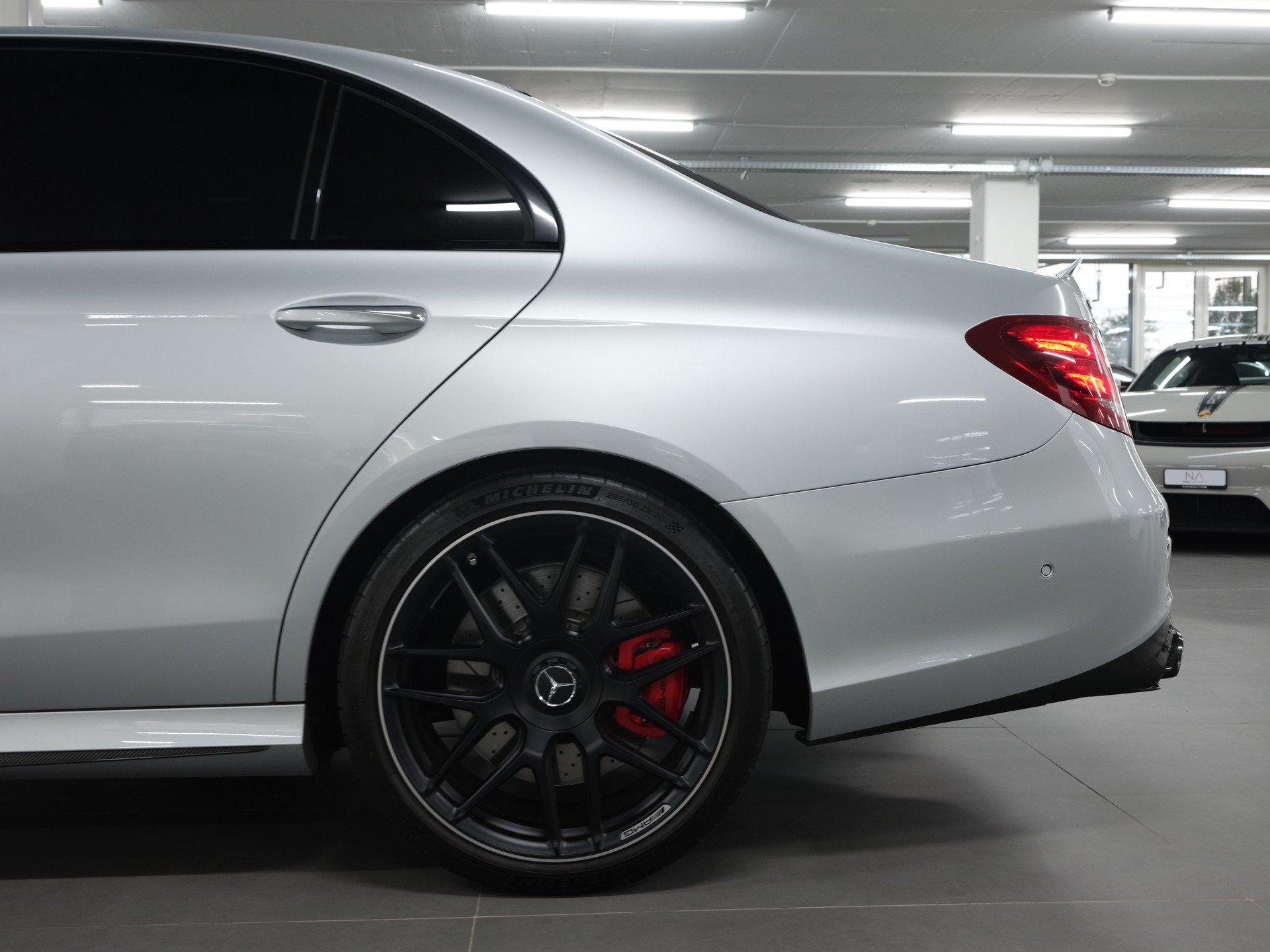 MERCEDES-BENZ E 63 AMG S 4Matic Speedshift MCT *AMG Performance* *Burmester* *Panorama*-image-16