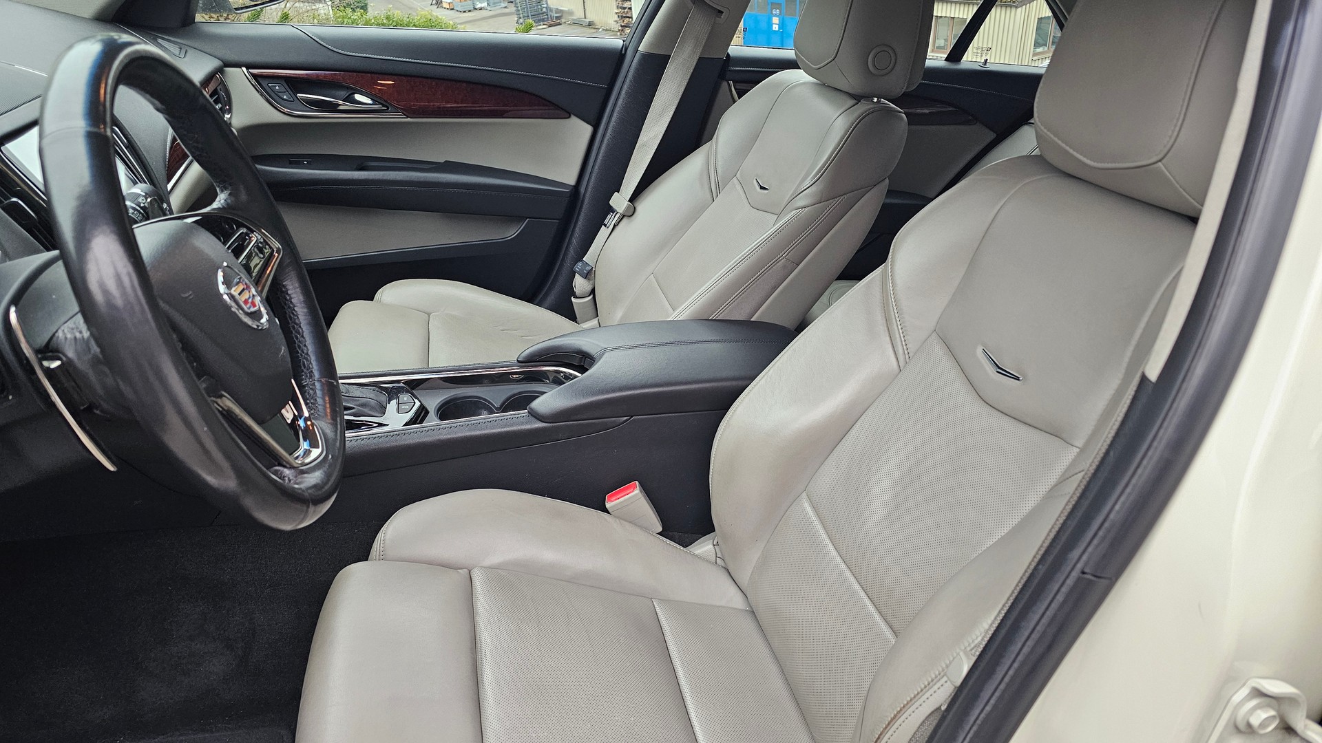 CADILLAC ATS 2.0 Sedan Turbo Luxury AWD Automatic-image-8