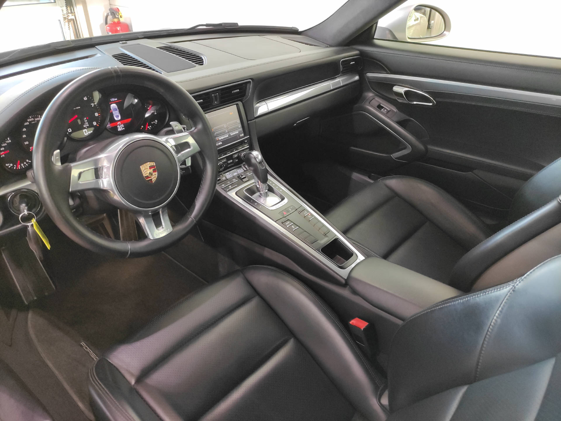 PORSCHE 911 Coupé 3.4 Carrera PDK-showroom-element-3