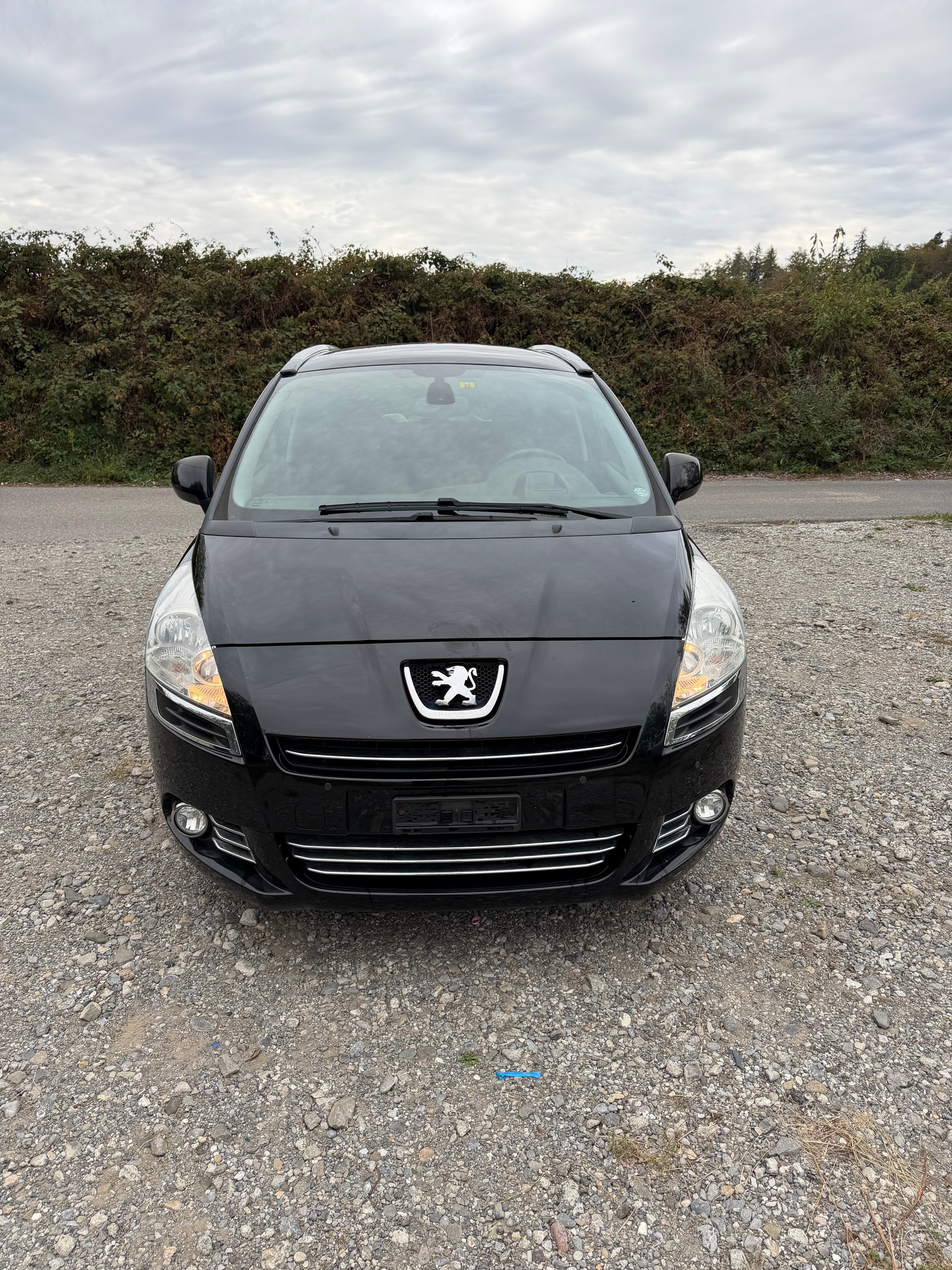 PEUGEOT 5008 1.6 16V T Active