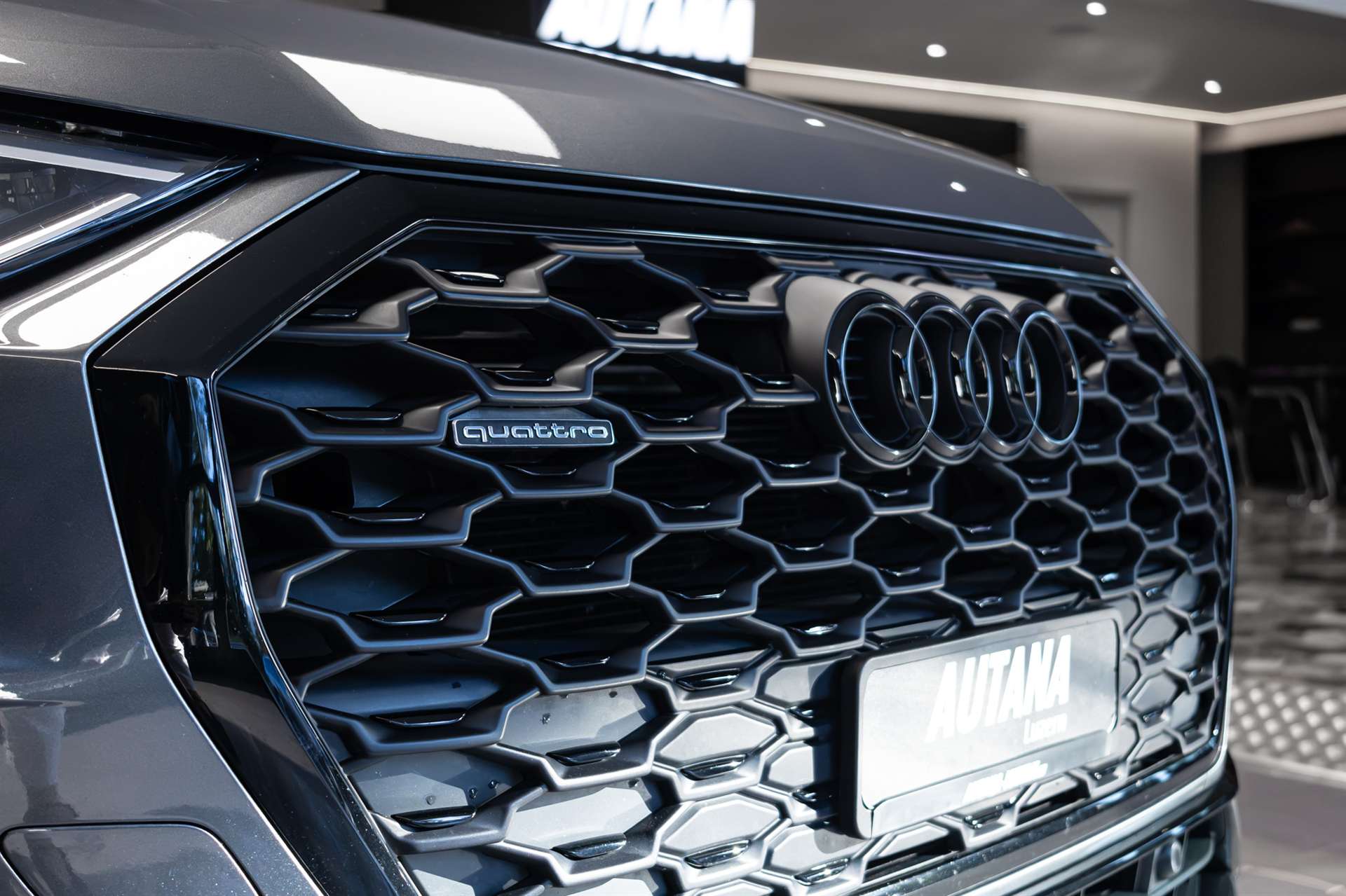 AUDI Q3 Sportback 45 TFSI S line quattro S-tronic-image-29