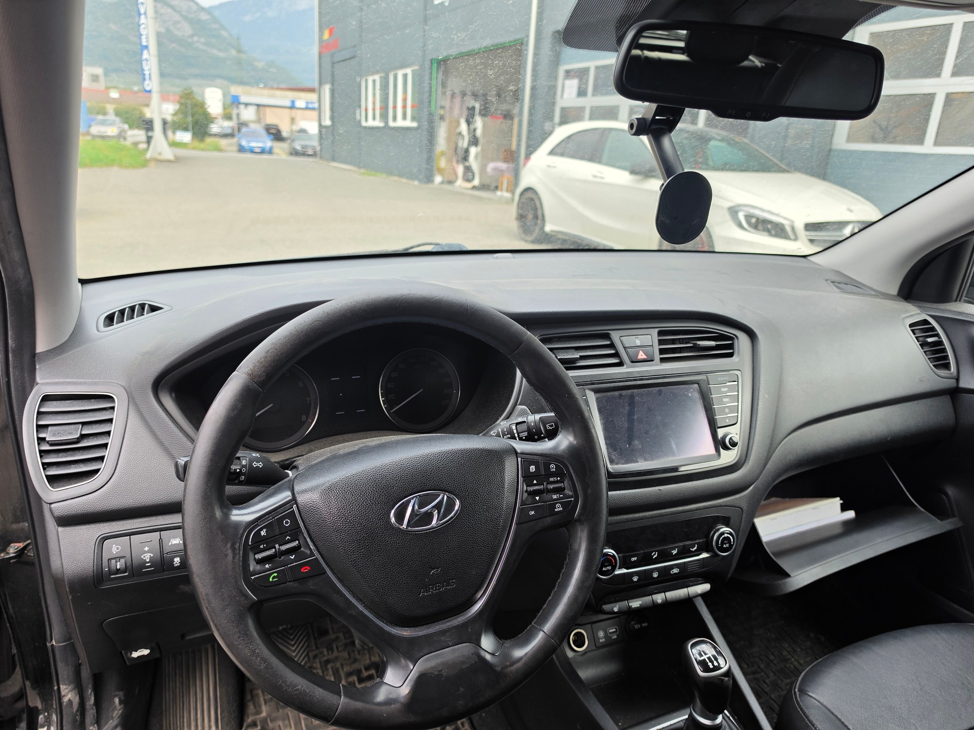 HYUNDAI i20 1.0 T-GDi Vertex-image-10