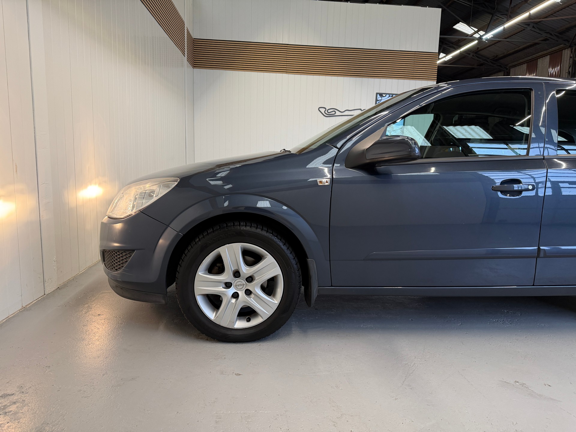 OPEL Astra 1.8i 16V Automatic-image-7