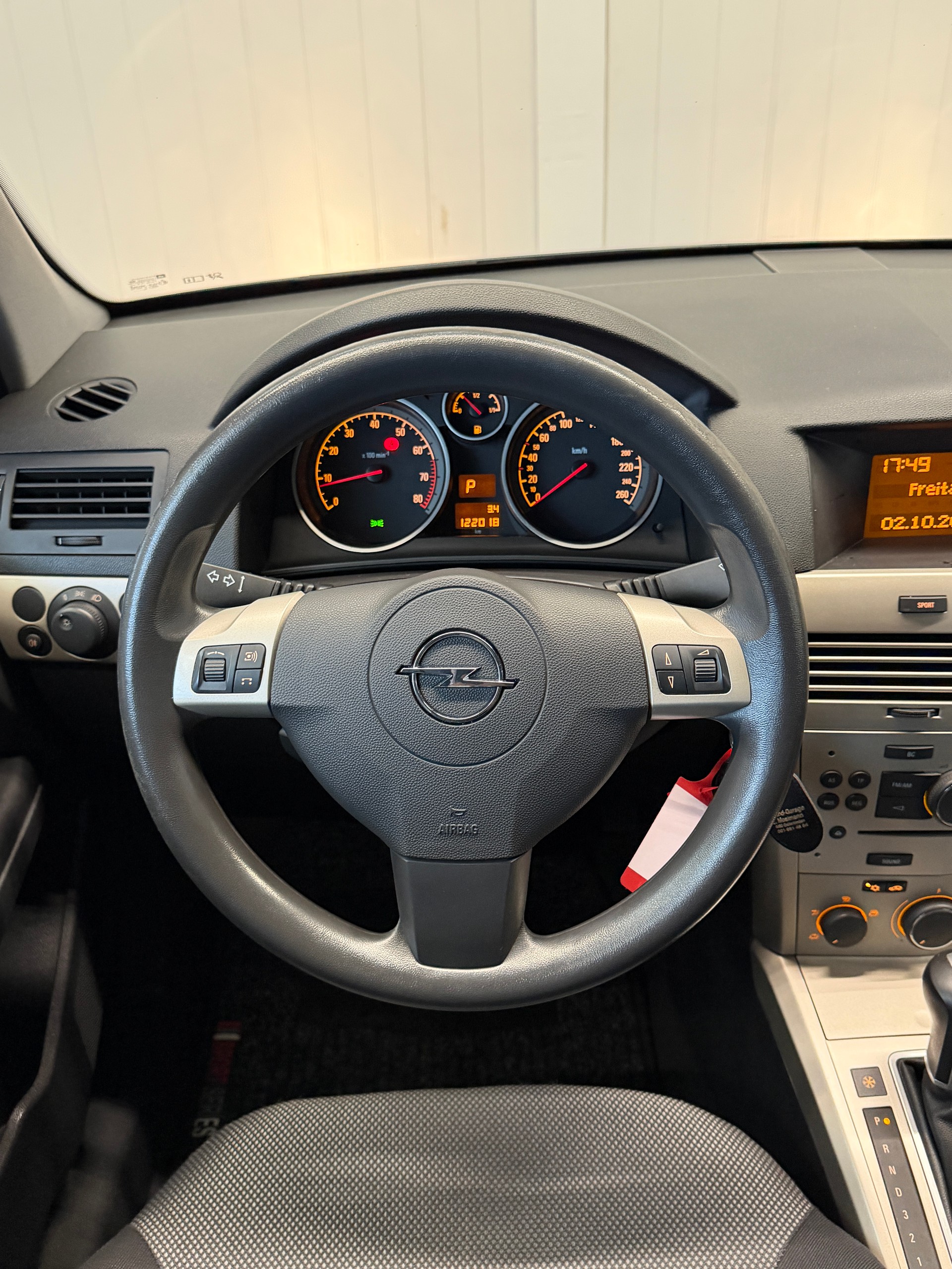 OPEL Astra 1.8i 16V Automatic-image-14
