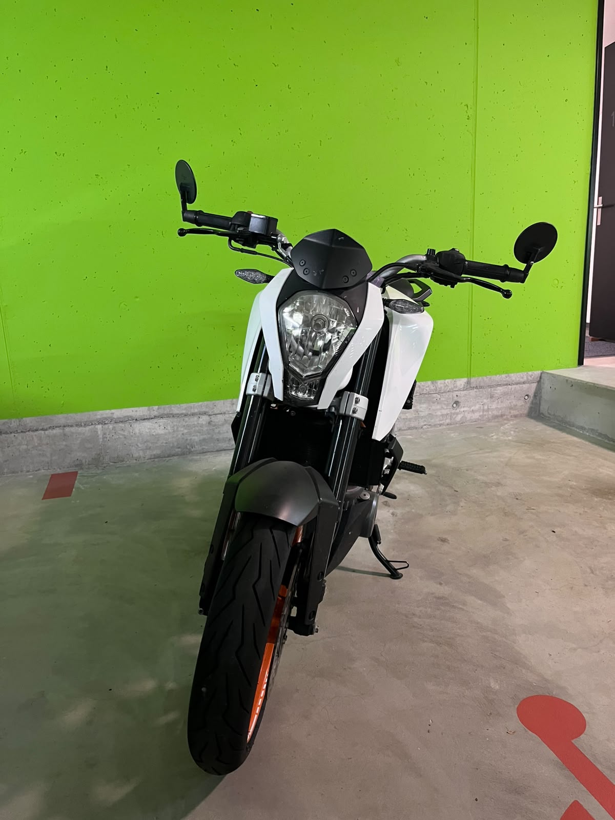 KTM 390 Duke-image-3