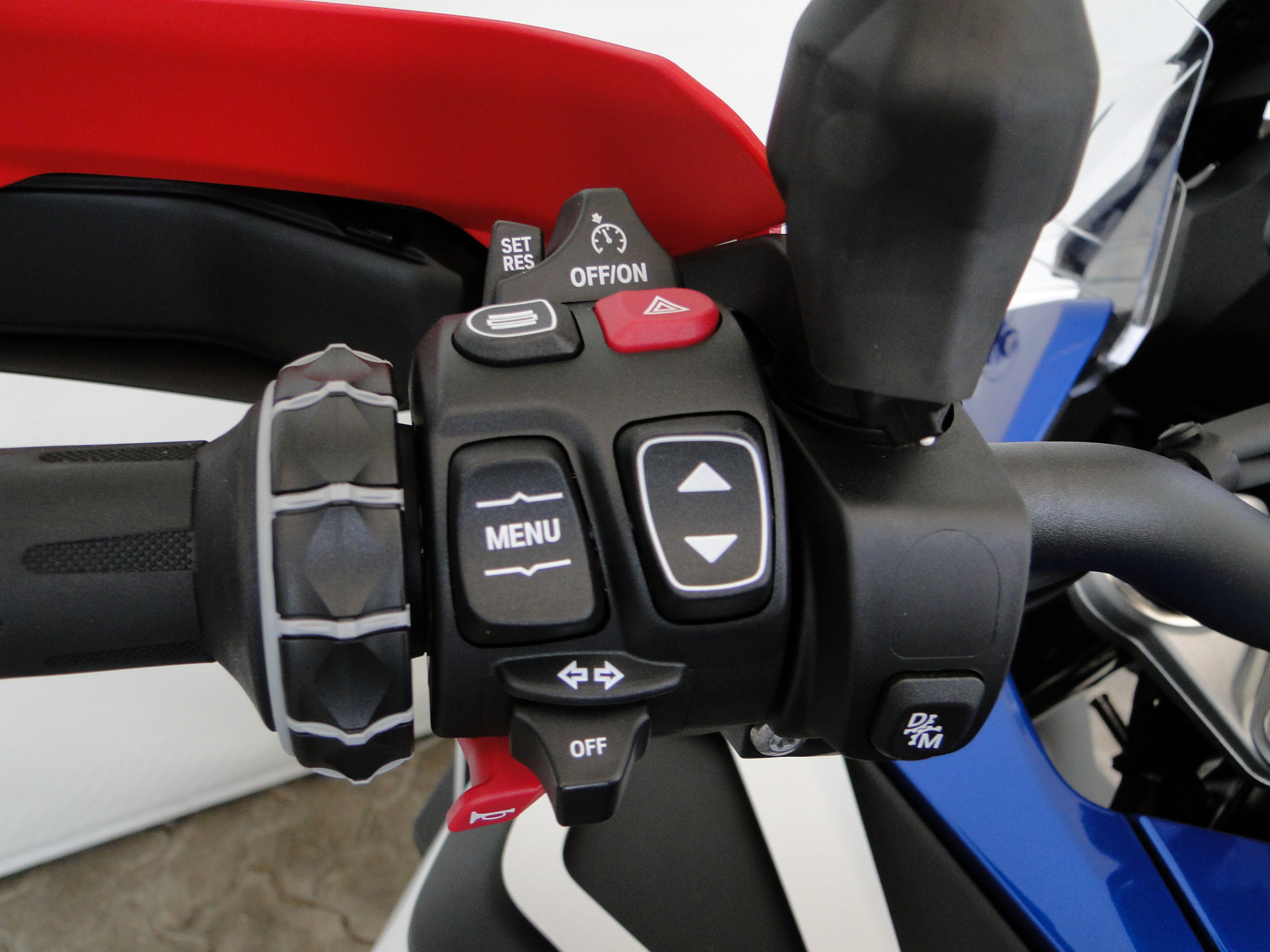 BMW R 1300 GS Adventure ASA 🔥 ADAPTIVE FAHRZEUGHÖHENREGELUNG KOMFORT 🔥-image-5