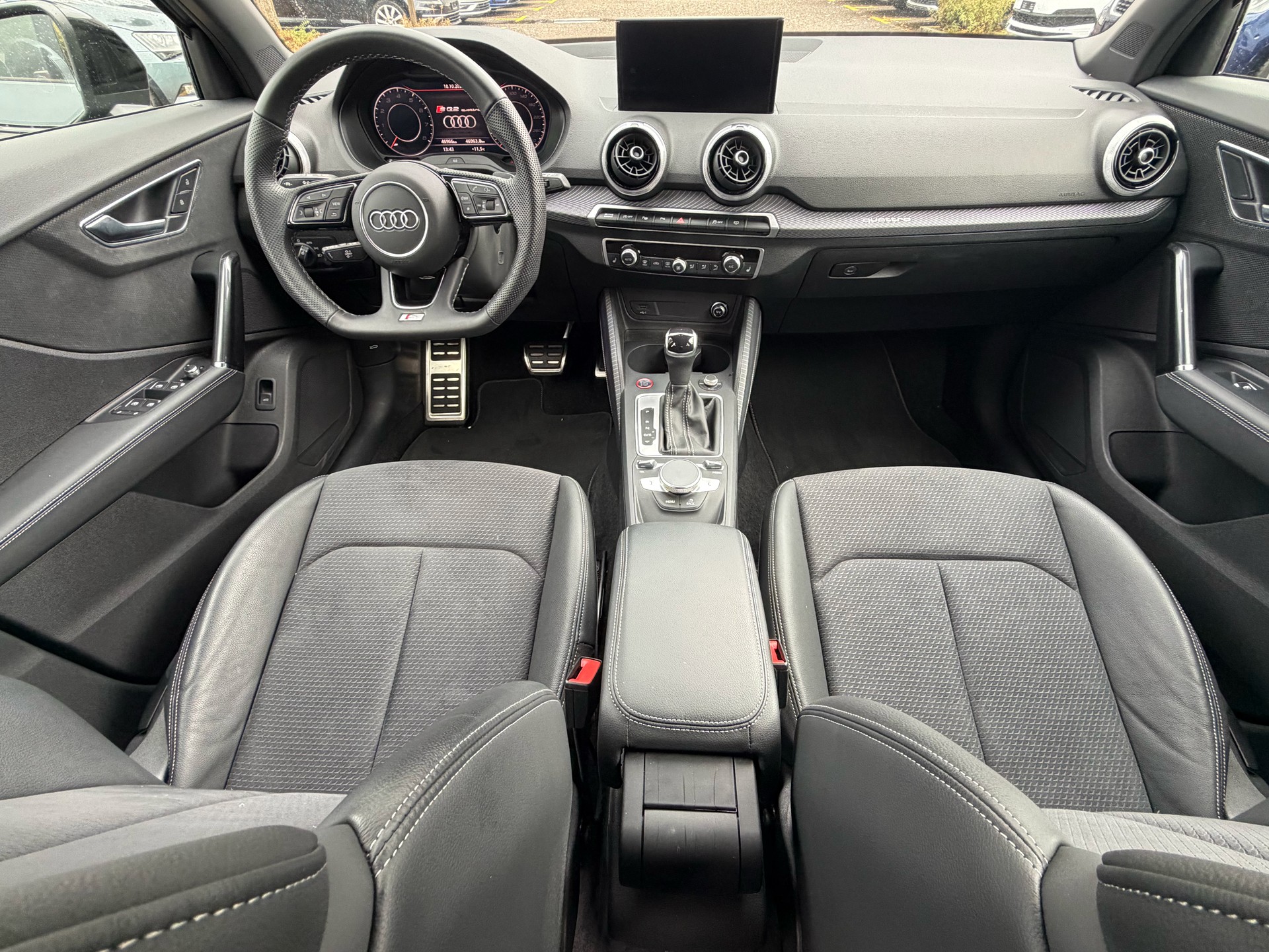 AUDI SQ2 TFSI quattro S-tronic-image-11