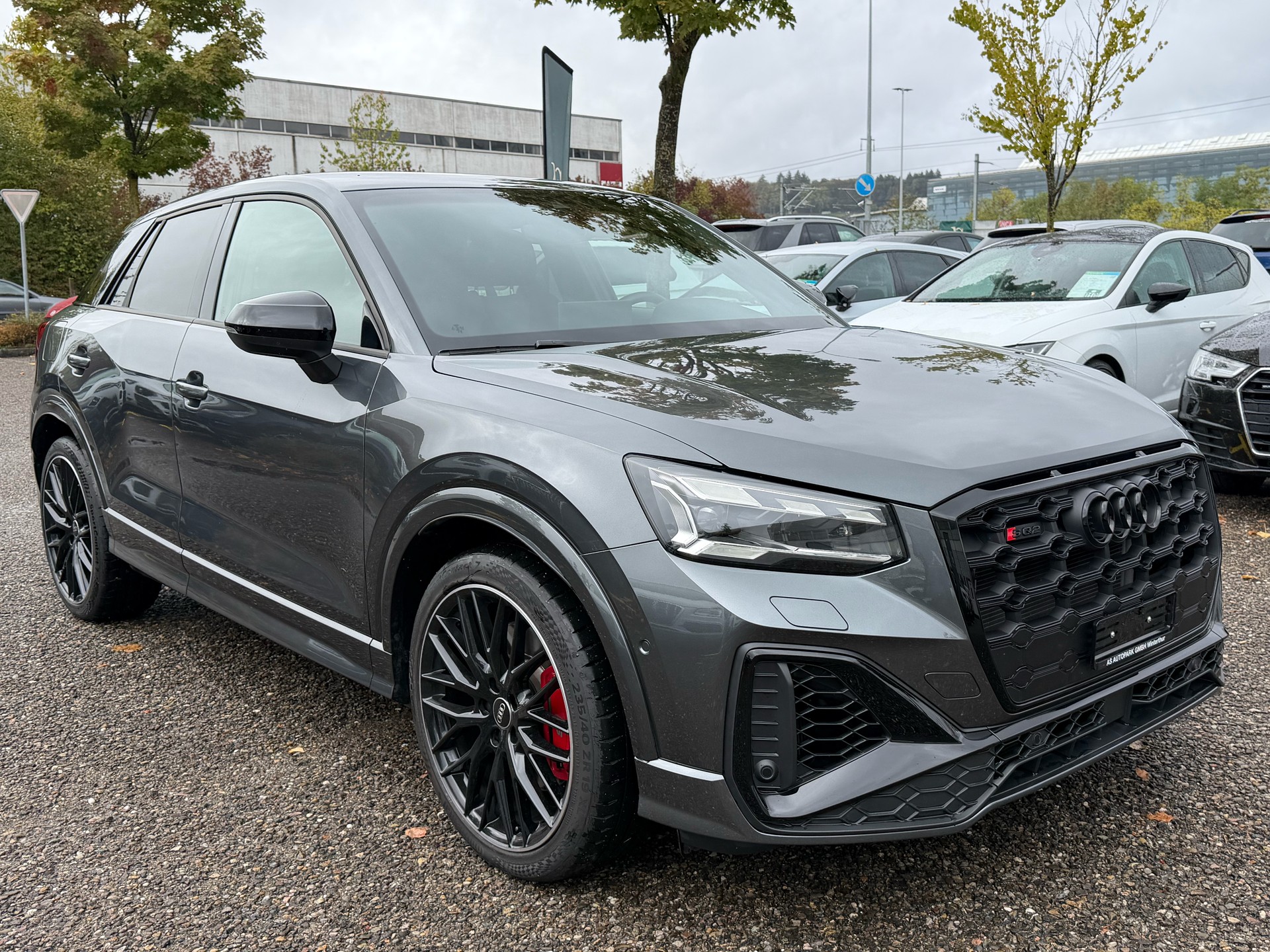 AUDI SQ2 TFSI quattro S-tronic-showroom-element-2