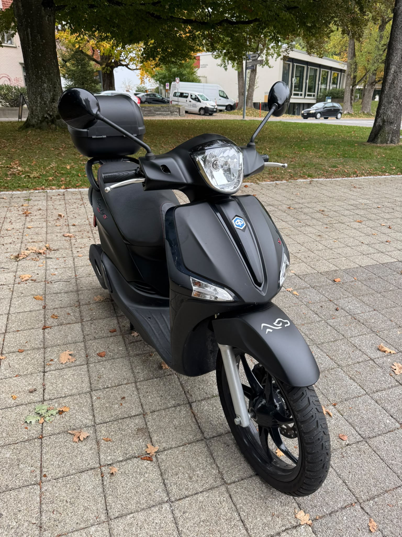 PIAGGIO Liberty 125 Sport-image-2