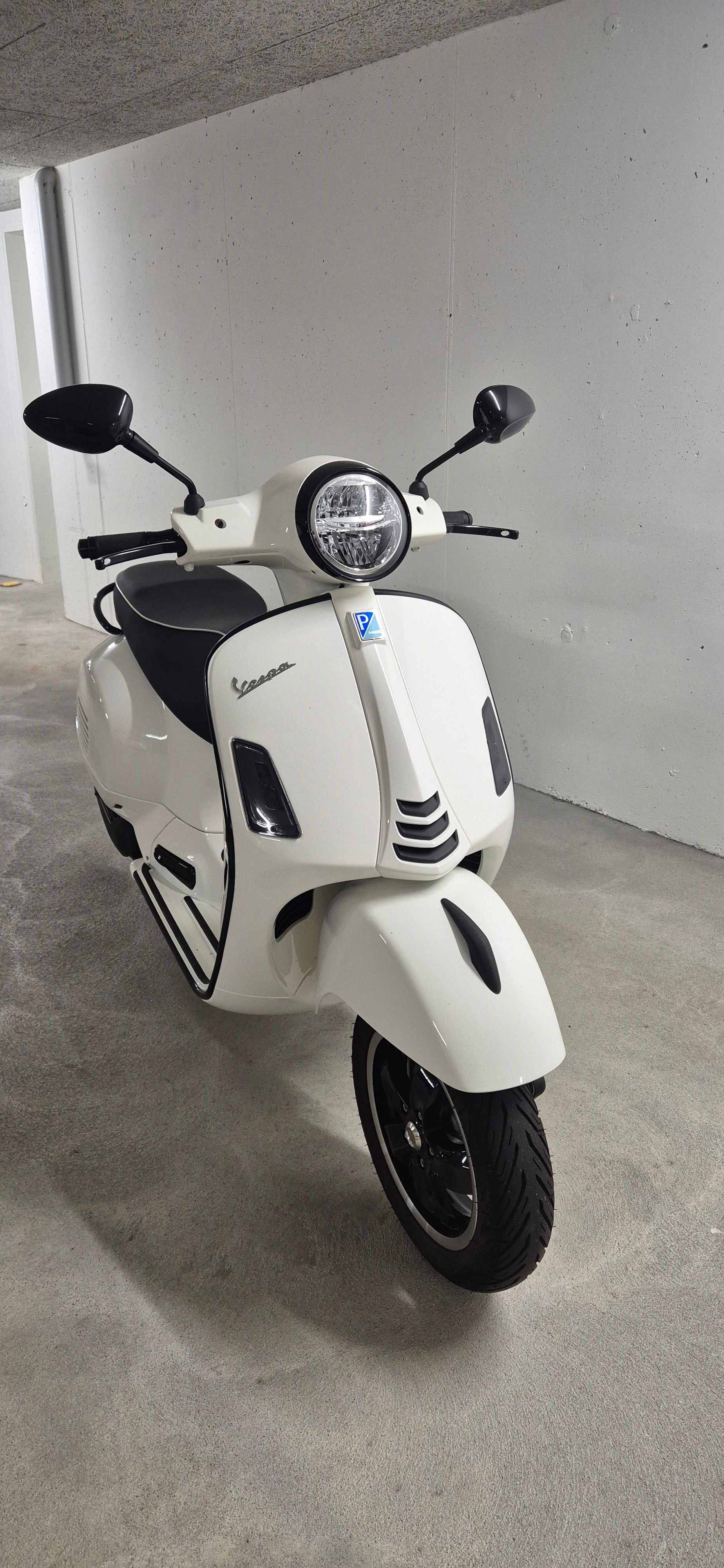 PIAGGIO Vespa GTS 125 ABS-image-0