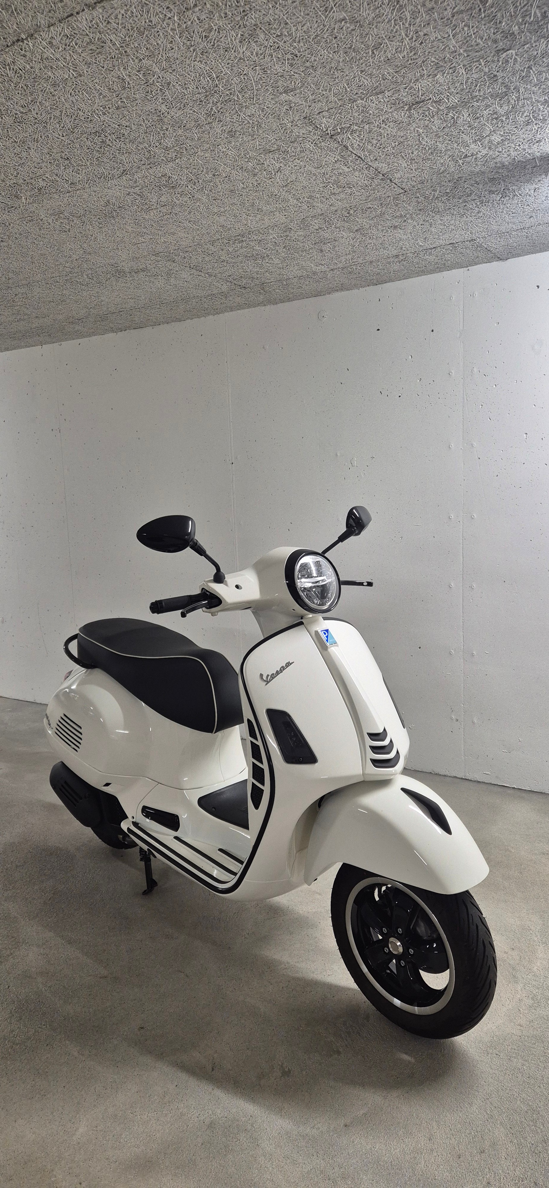 PIAGGIO Vespa GTS 125 ABS-image-2