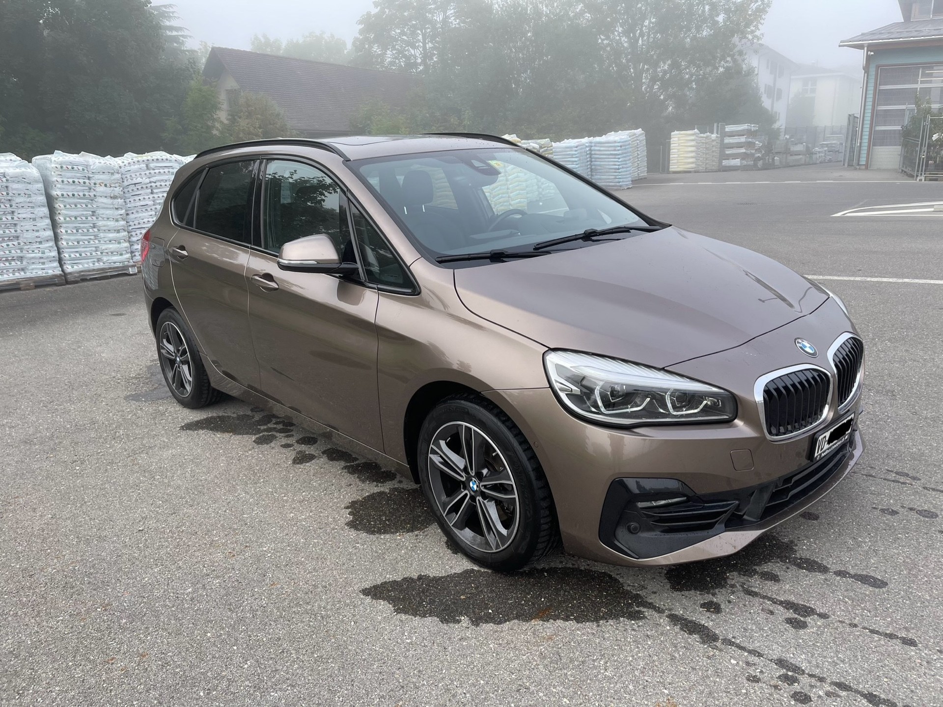 BMW 220d xDrive Active Tourer Steptronic Sport Line-image-1