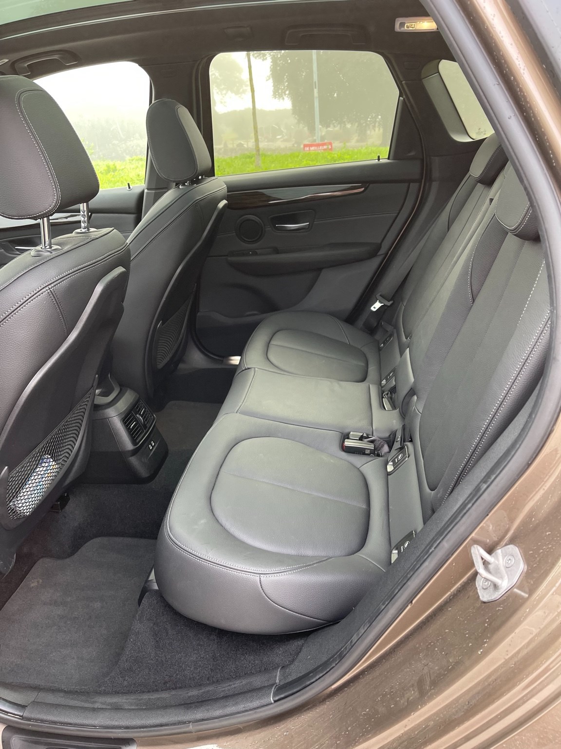 BMW 220d xDrive Active Tourer Steptronic Sport Line-image-10