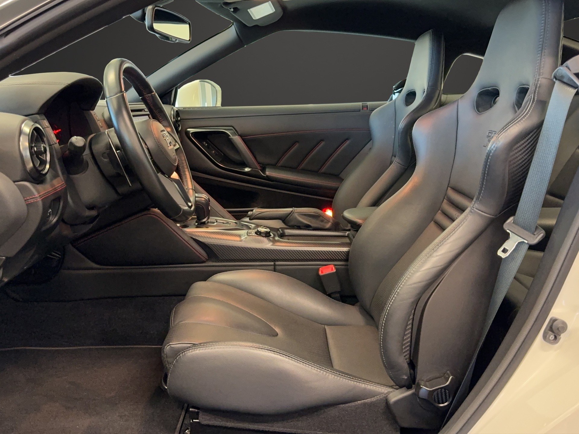 NISSAN GT-R 3.8 V6 Biturbo NISMO - Track Edition-image-8