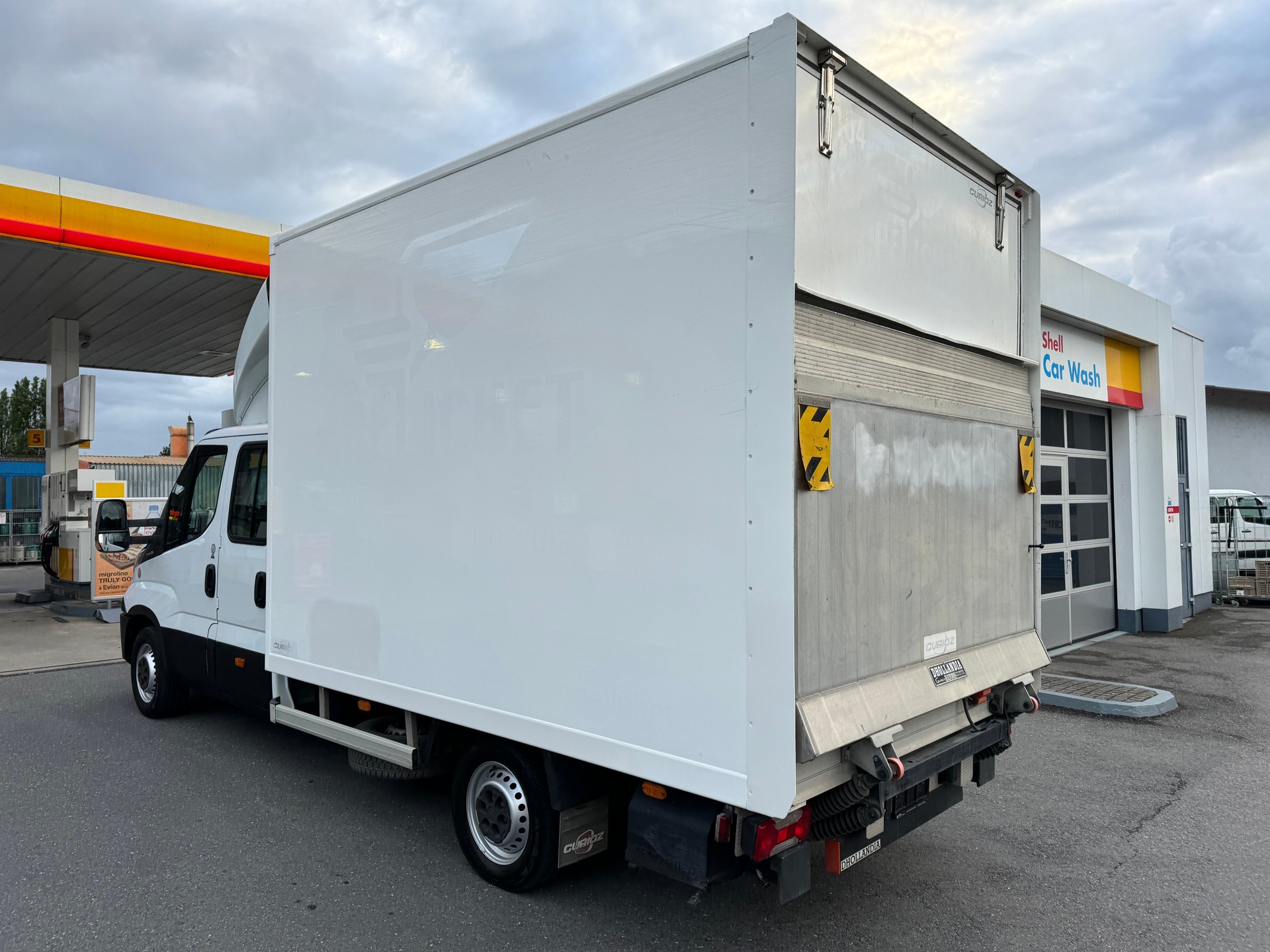 IVECO 35 S 15 H D-image-4