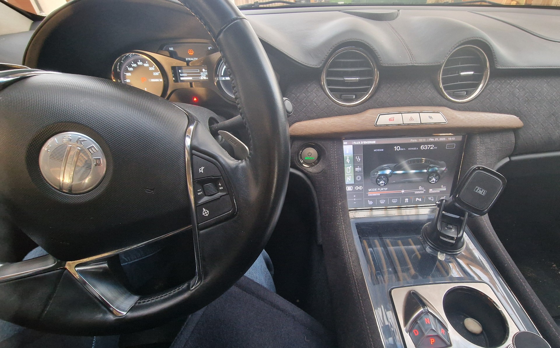 FISKER Karma Chic Historic Garage Crissier-image-8