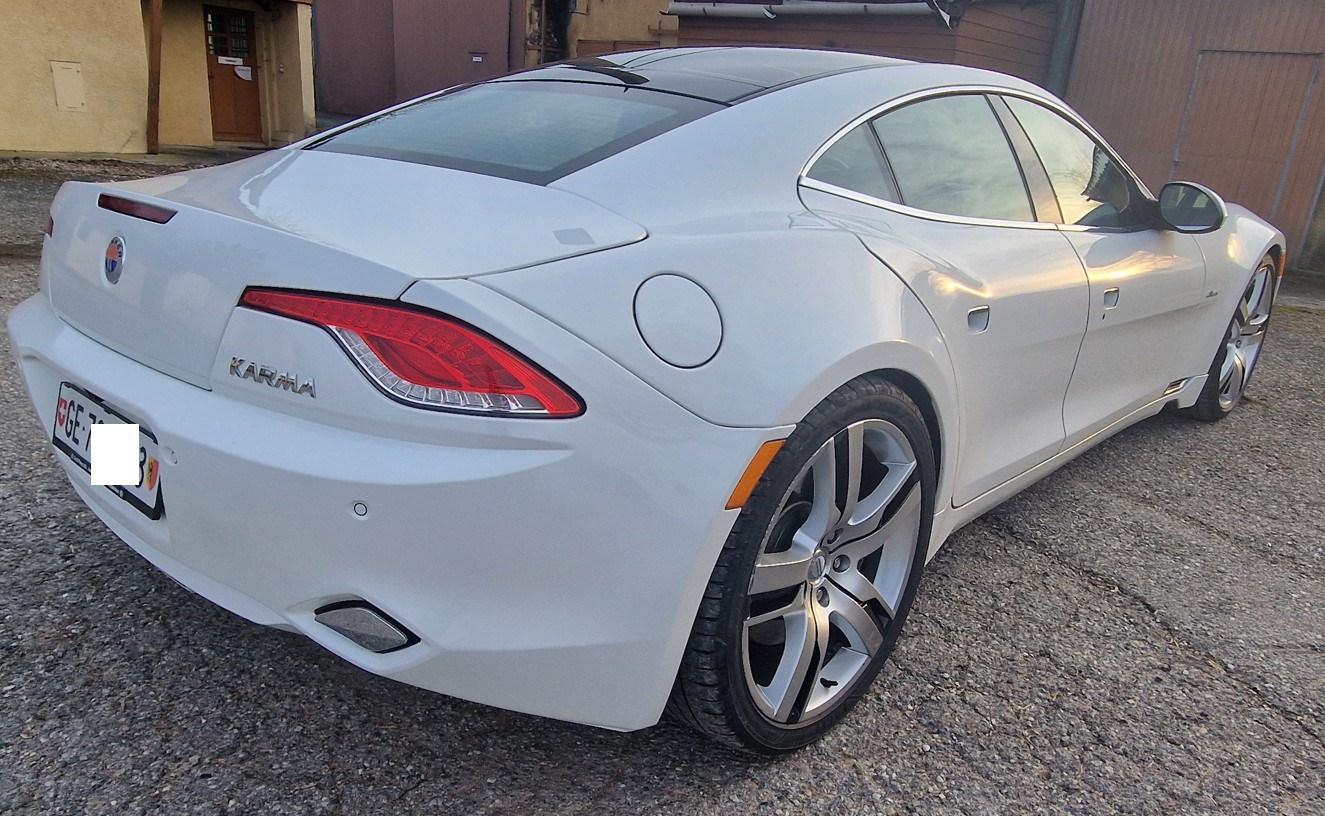 FISKER Karma Chic Historic Garage Crissier-image-6