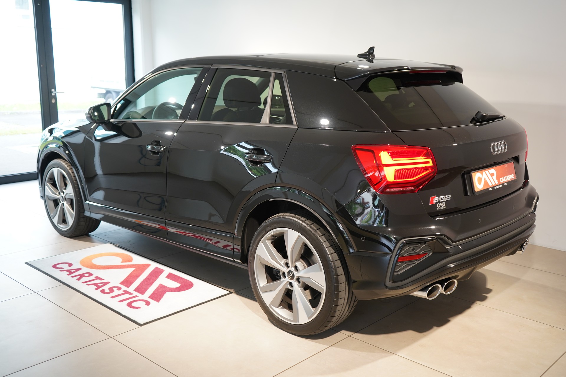 AUDI SQ2 TFSI quattro / CH - Fahrzeug-showroom-element-2
