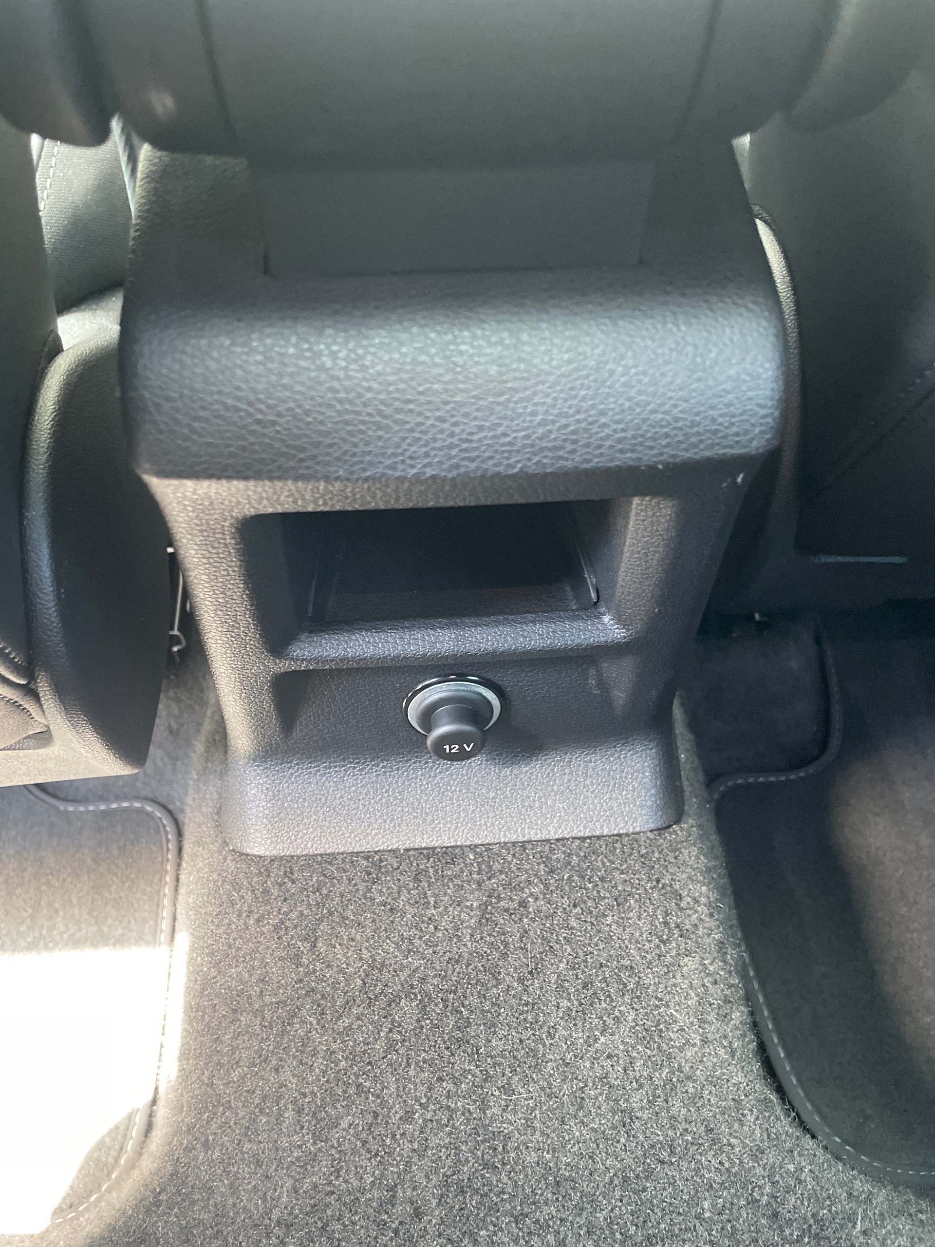AUDI SQ2 TFSI quattro / CH - Fahrzeug-image-18