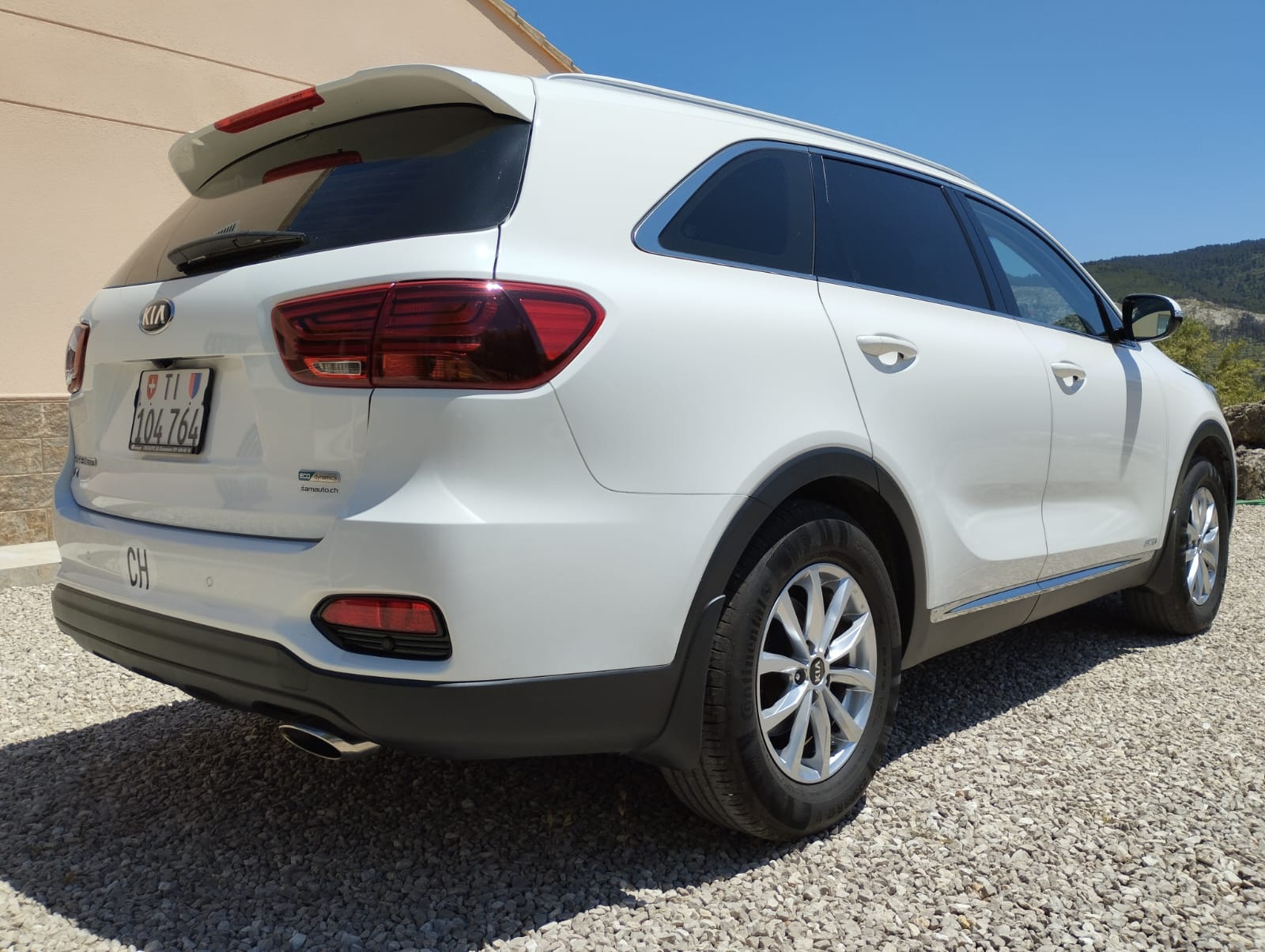 KIA Sorento 2.2 CRDI LX 5P. Automatic-image-2