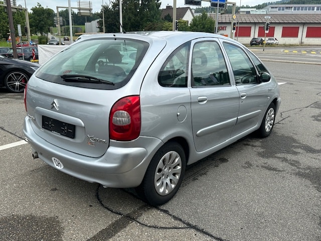 CITROEN Xsara Picasso 2.0i 16V-image-7